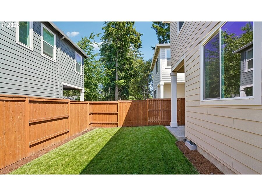 property viewer photo 36