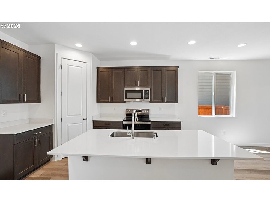 property viewer photo 9