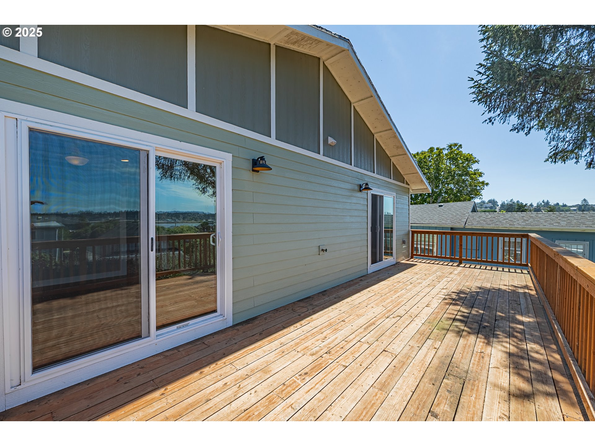 property viewer photo 1