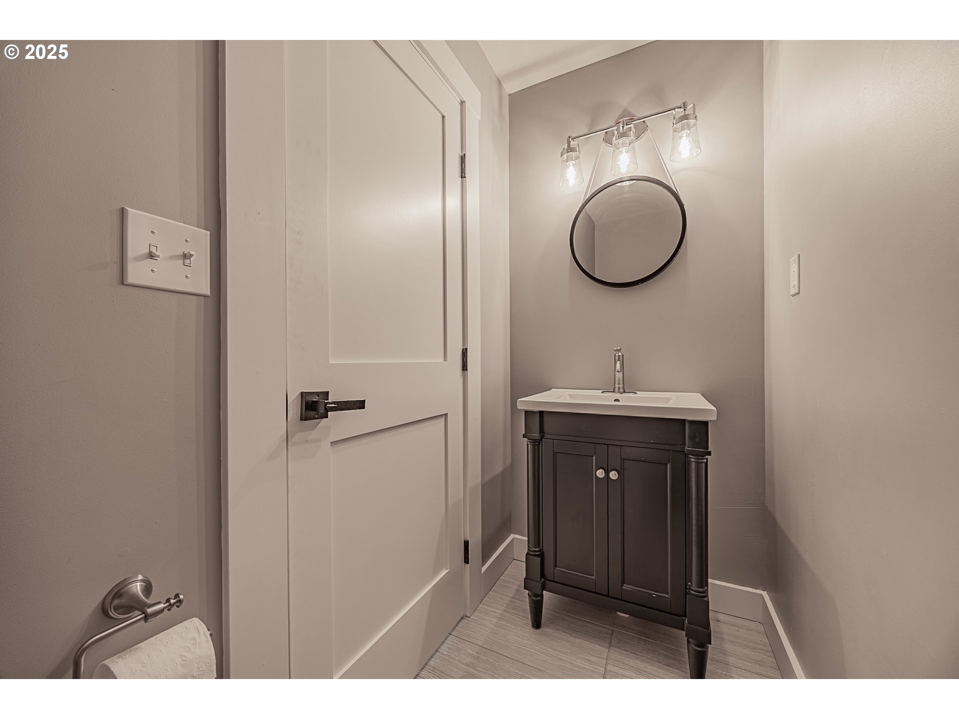 property viewer photo 24