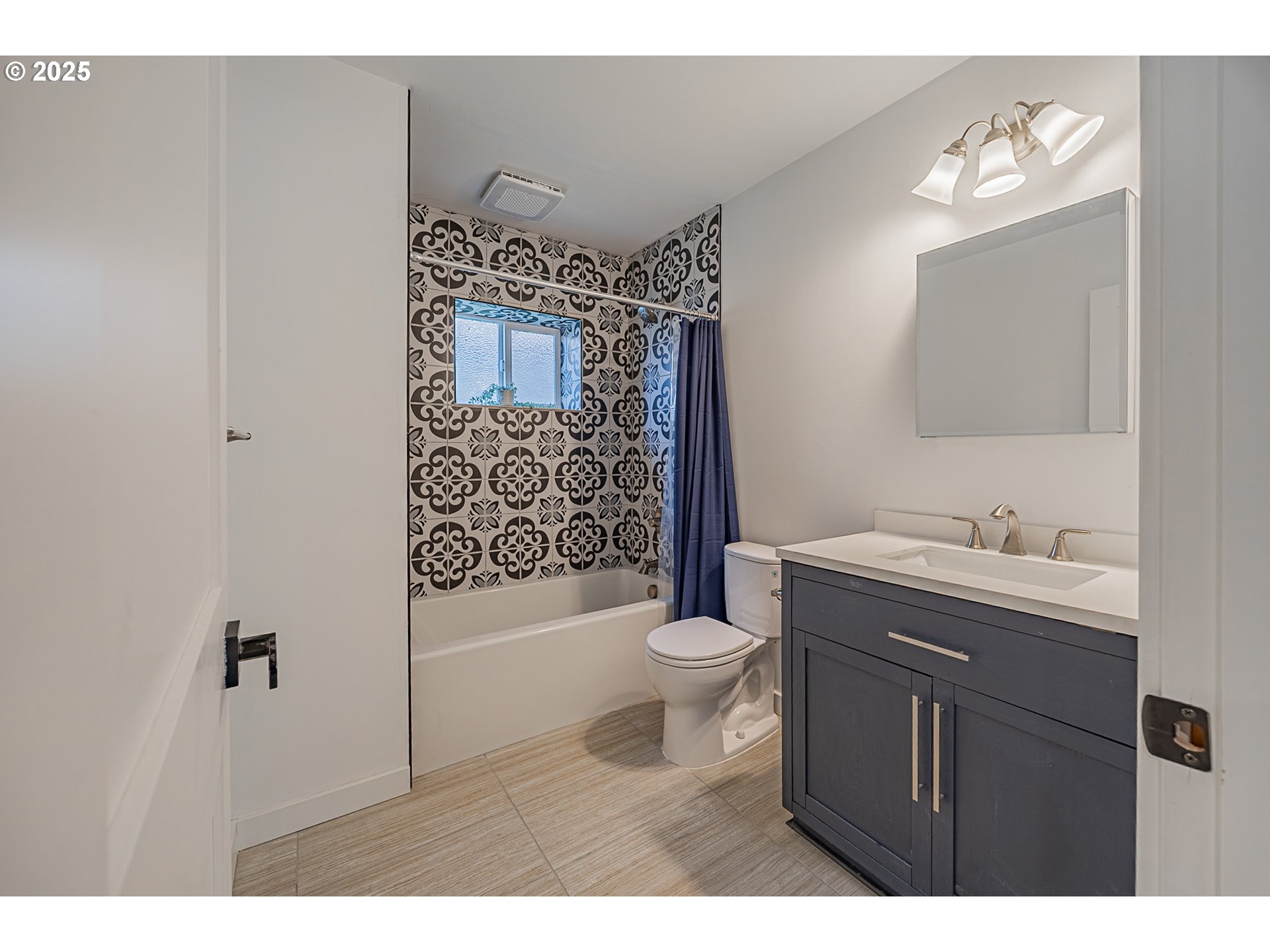 property viewer photo 34