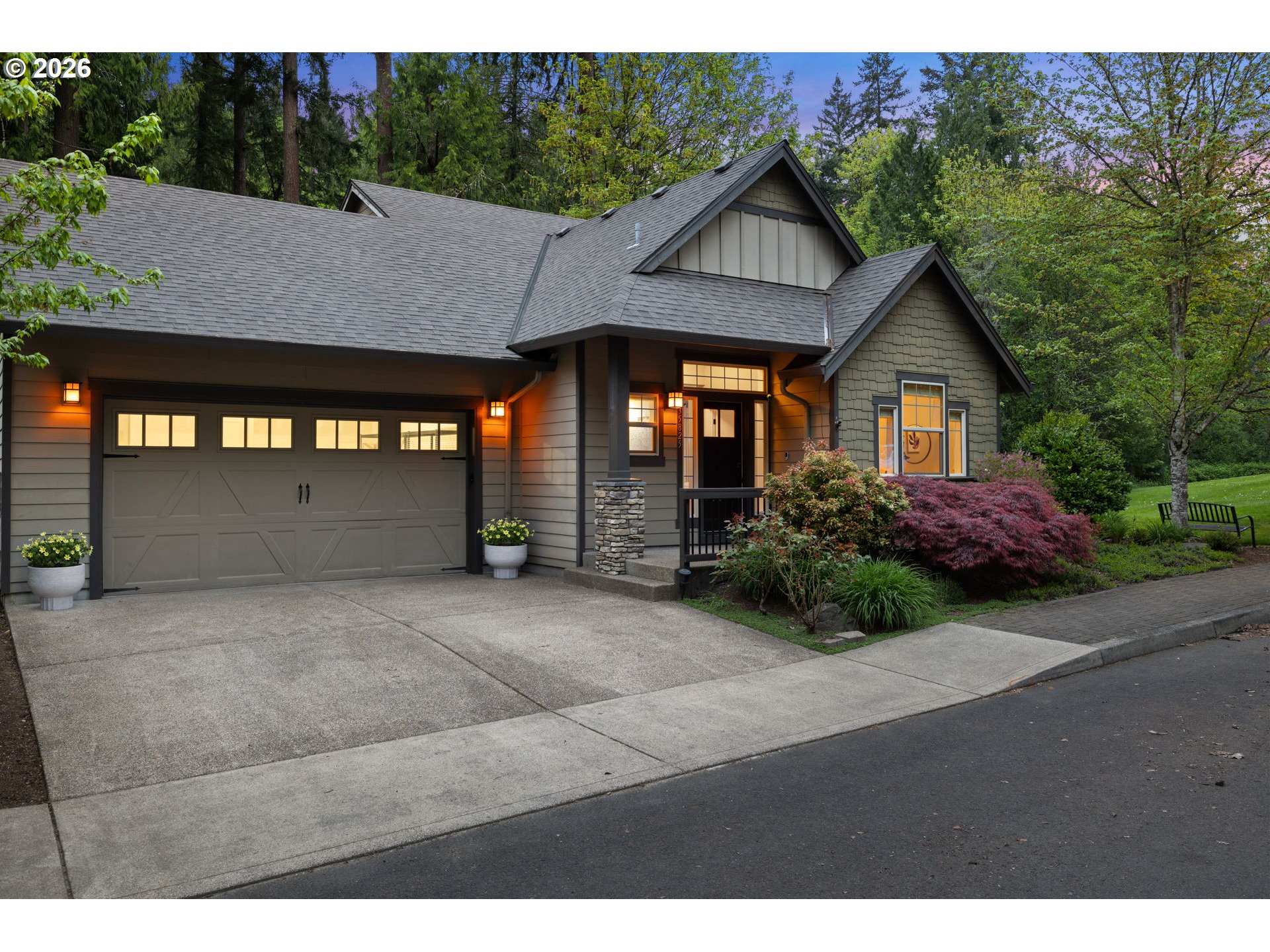 property viewer photo 1