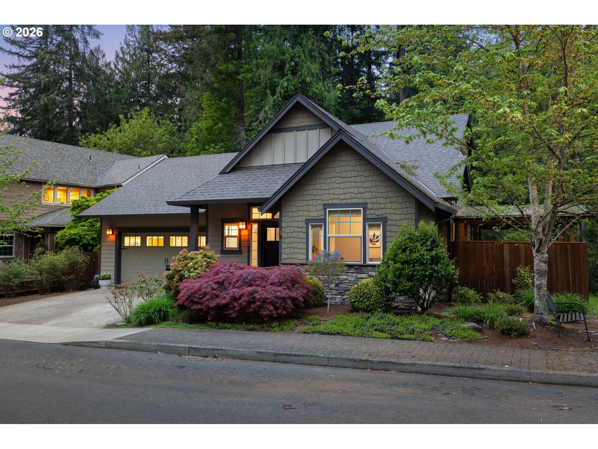 property viewer photo 2