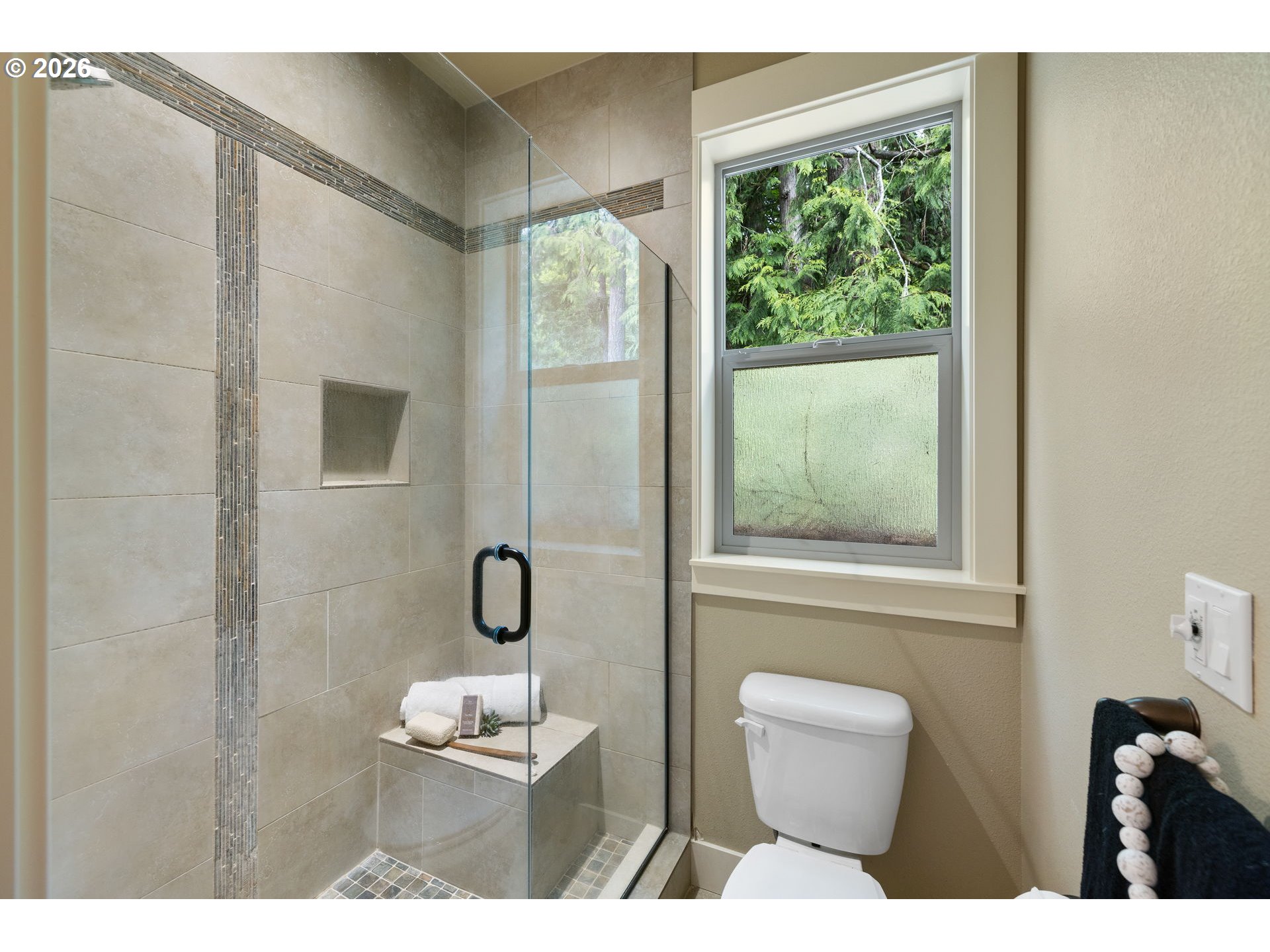 property viewer photo 24