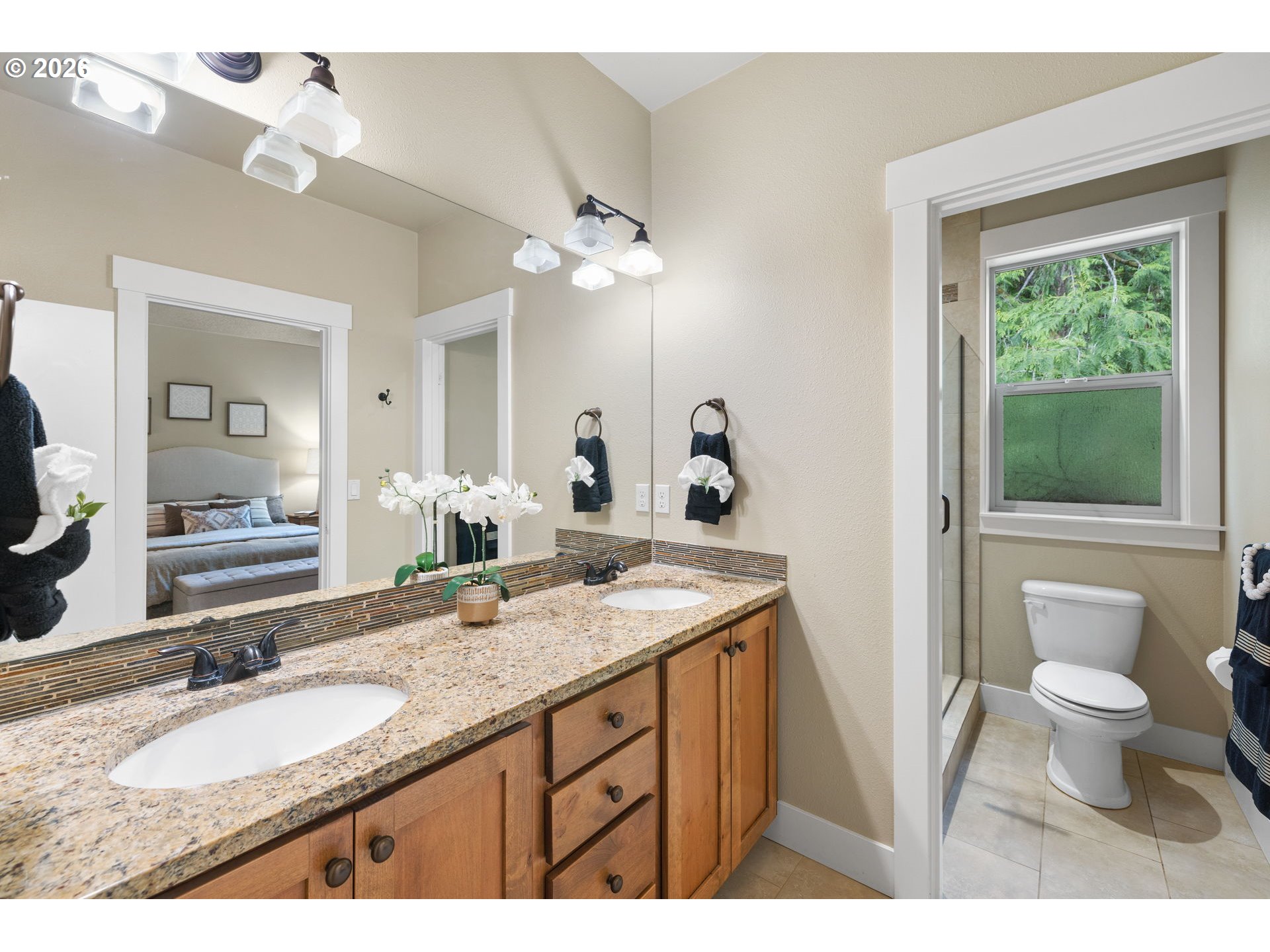 property viewer photo 25