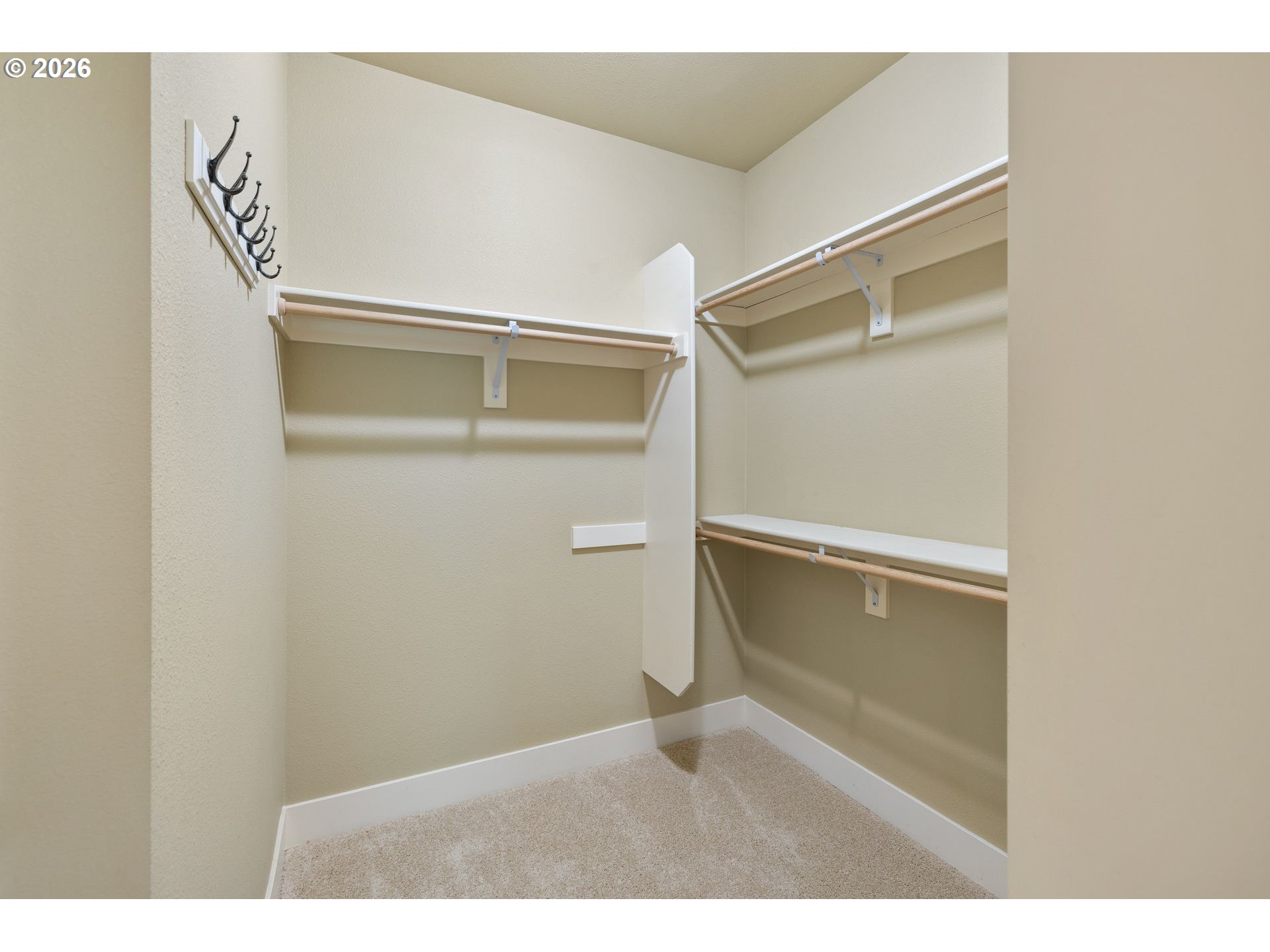 property viewer photo 26