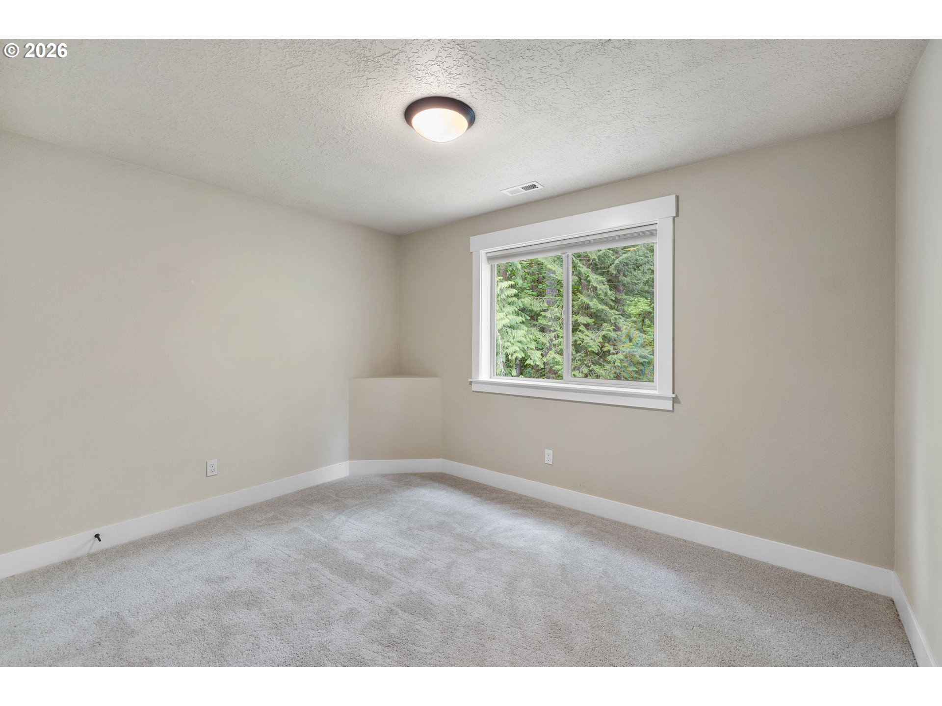 property viewer photo 28
