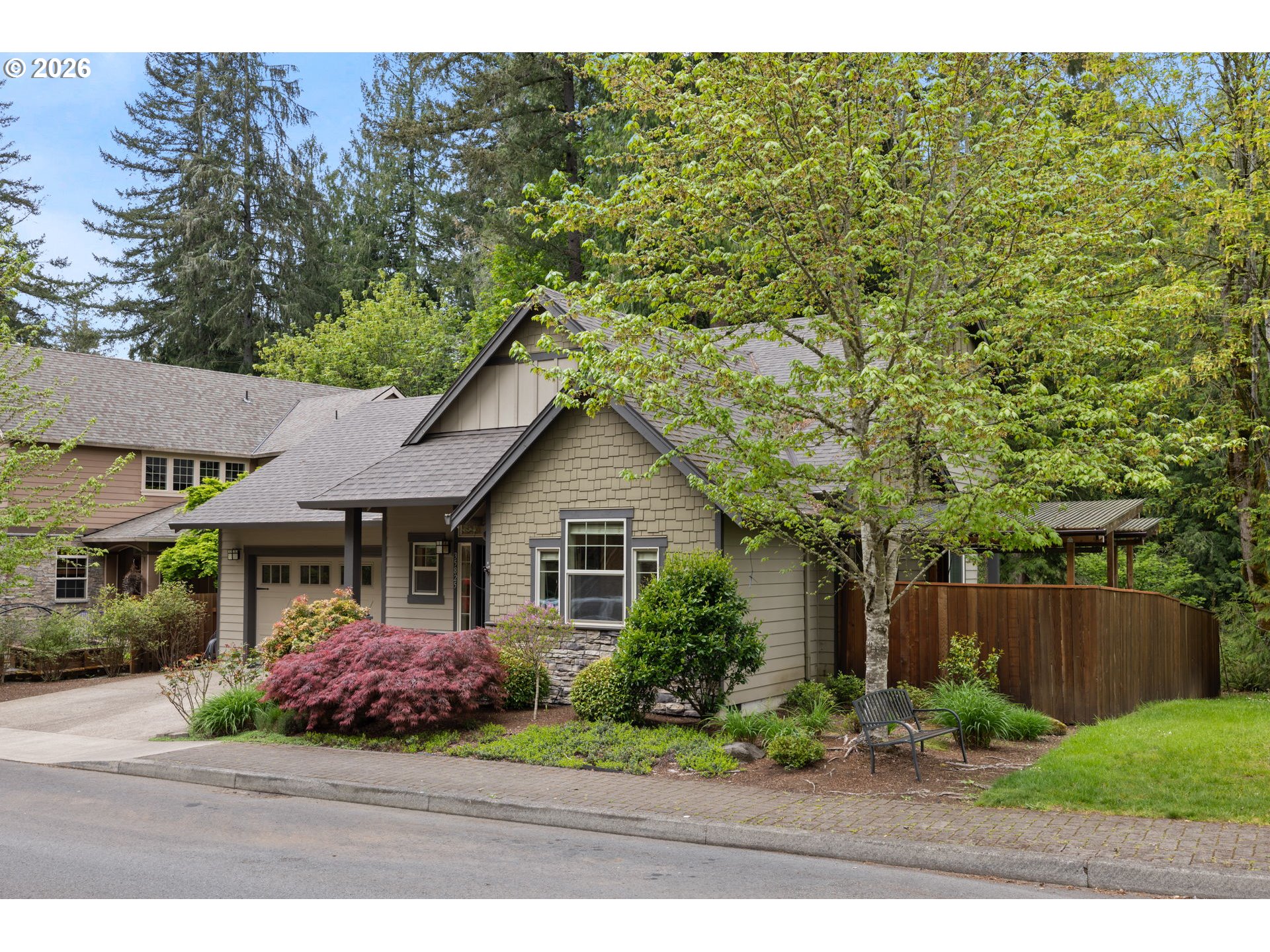 property viewer photo 3