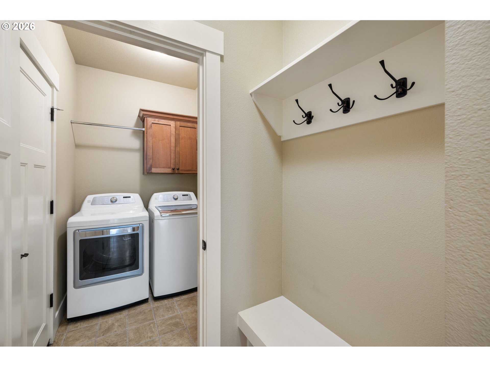 property viewer photo 32