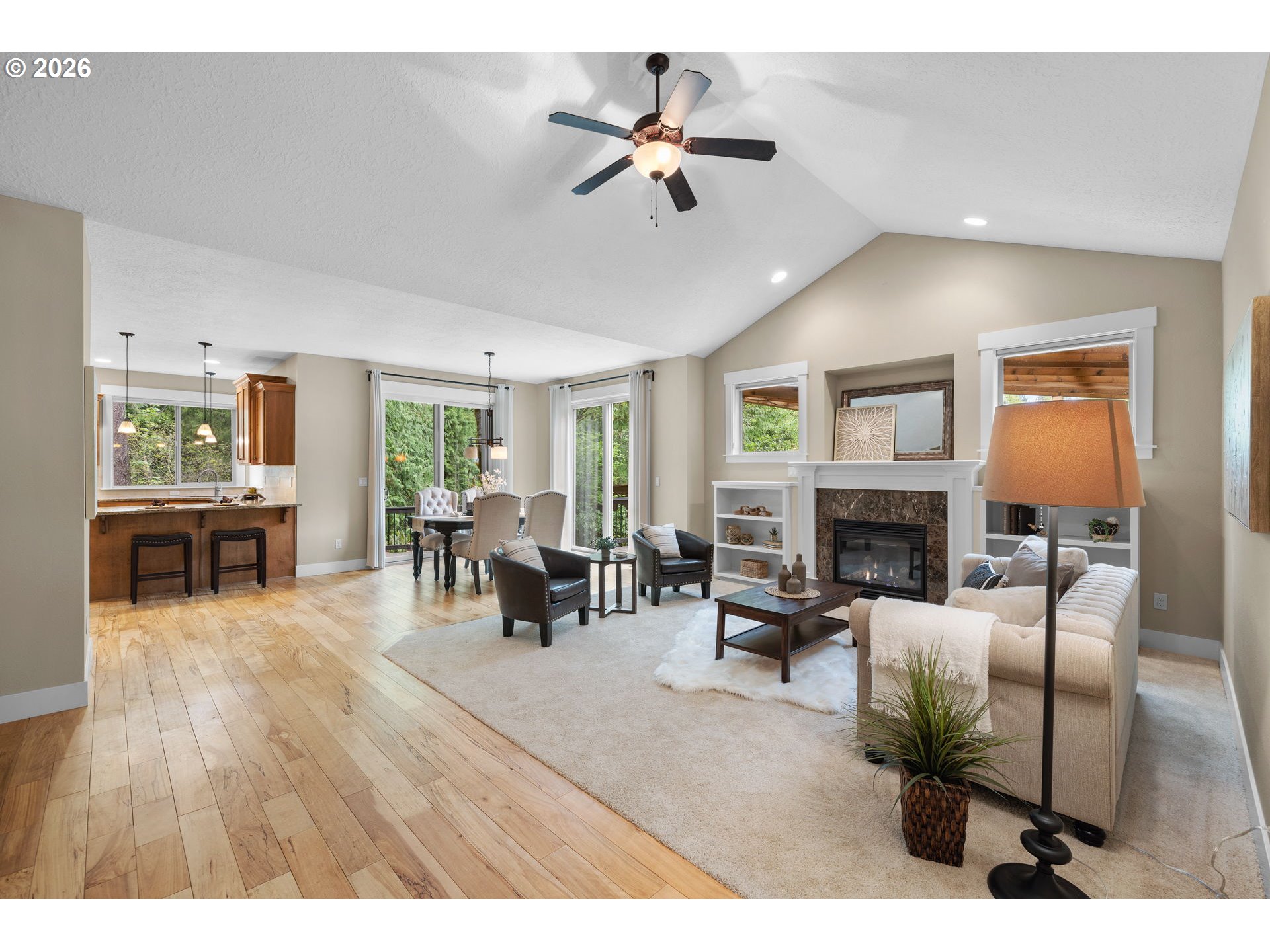property viewer photo 9