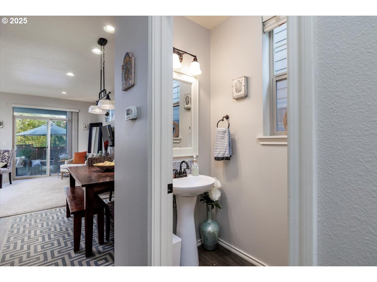 property viewer photo 12