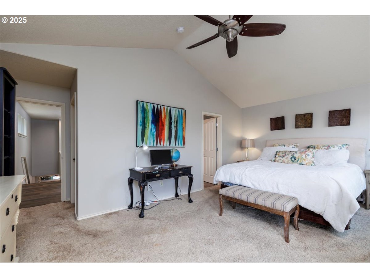 property viewer photo 17
