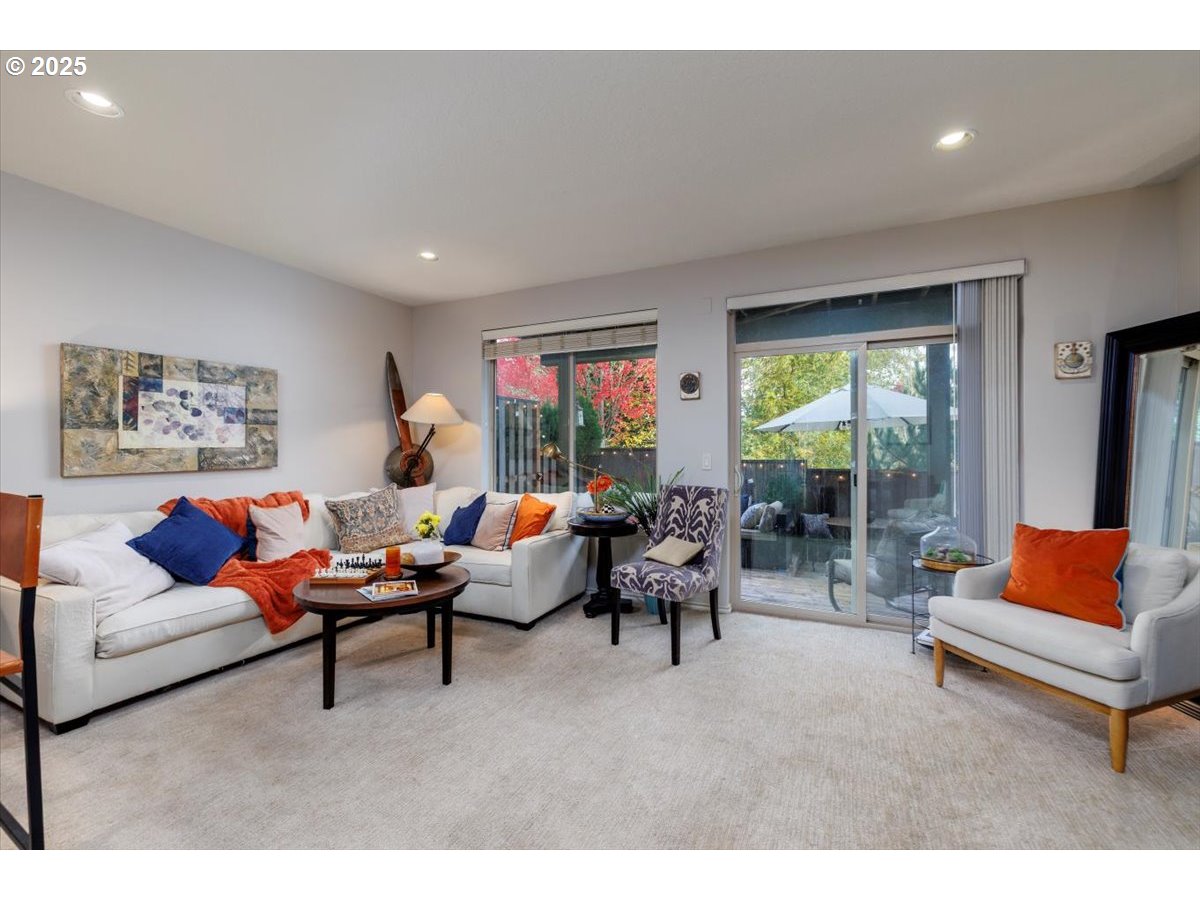 property viewer photo 5