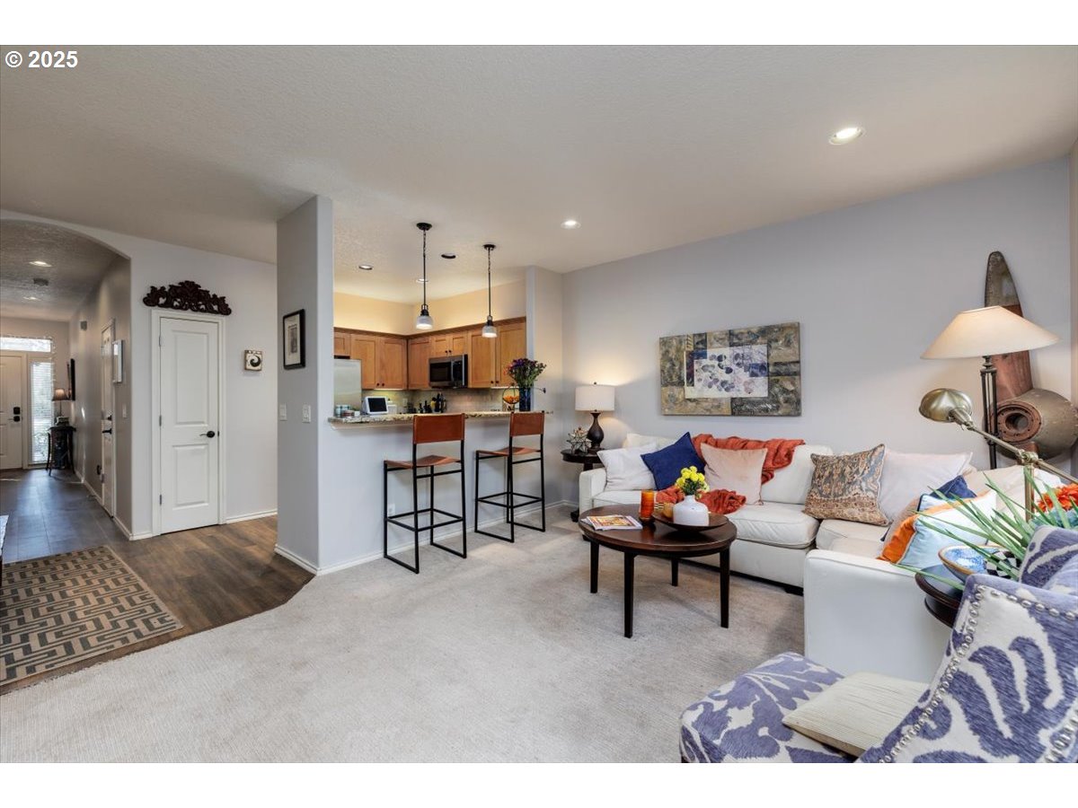 property viewer photo 6