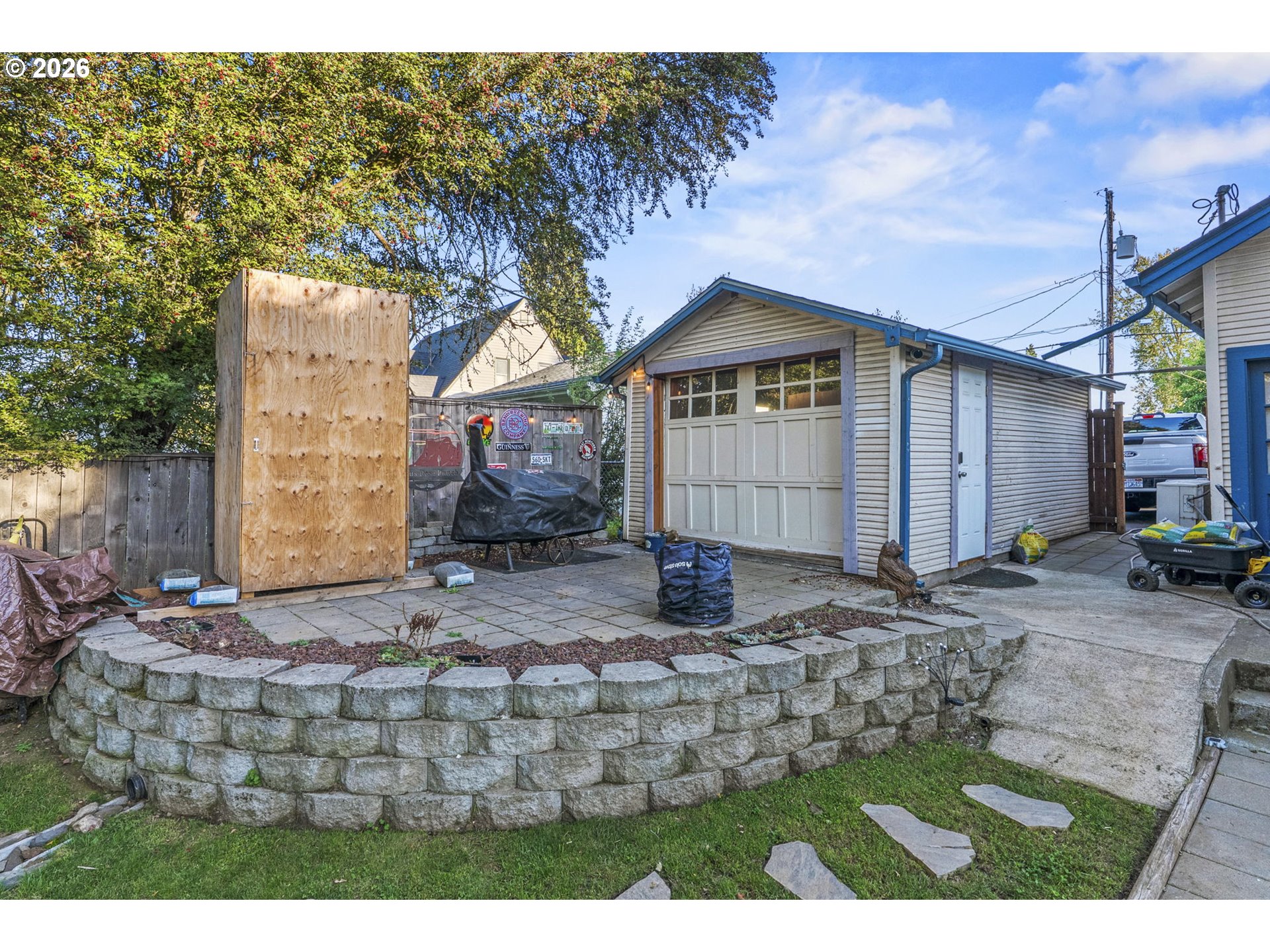main property photo 20