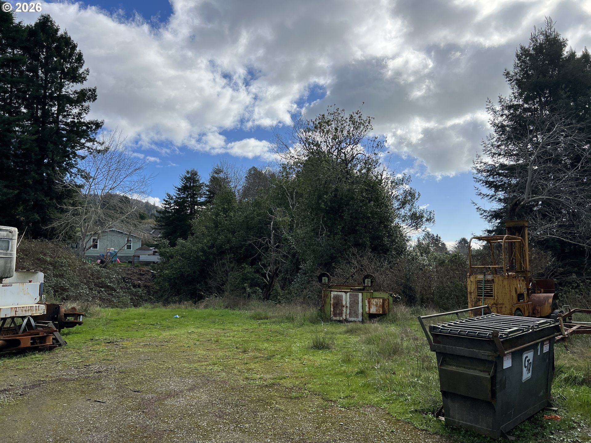 main property photo 8