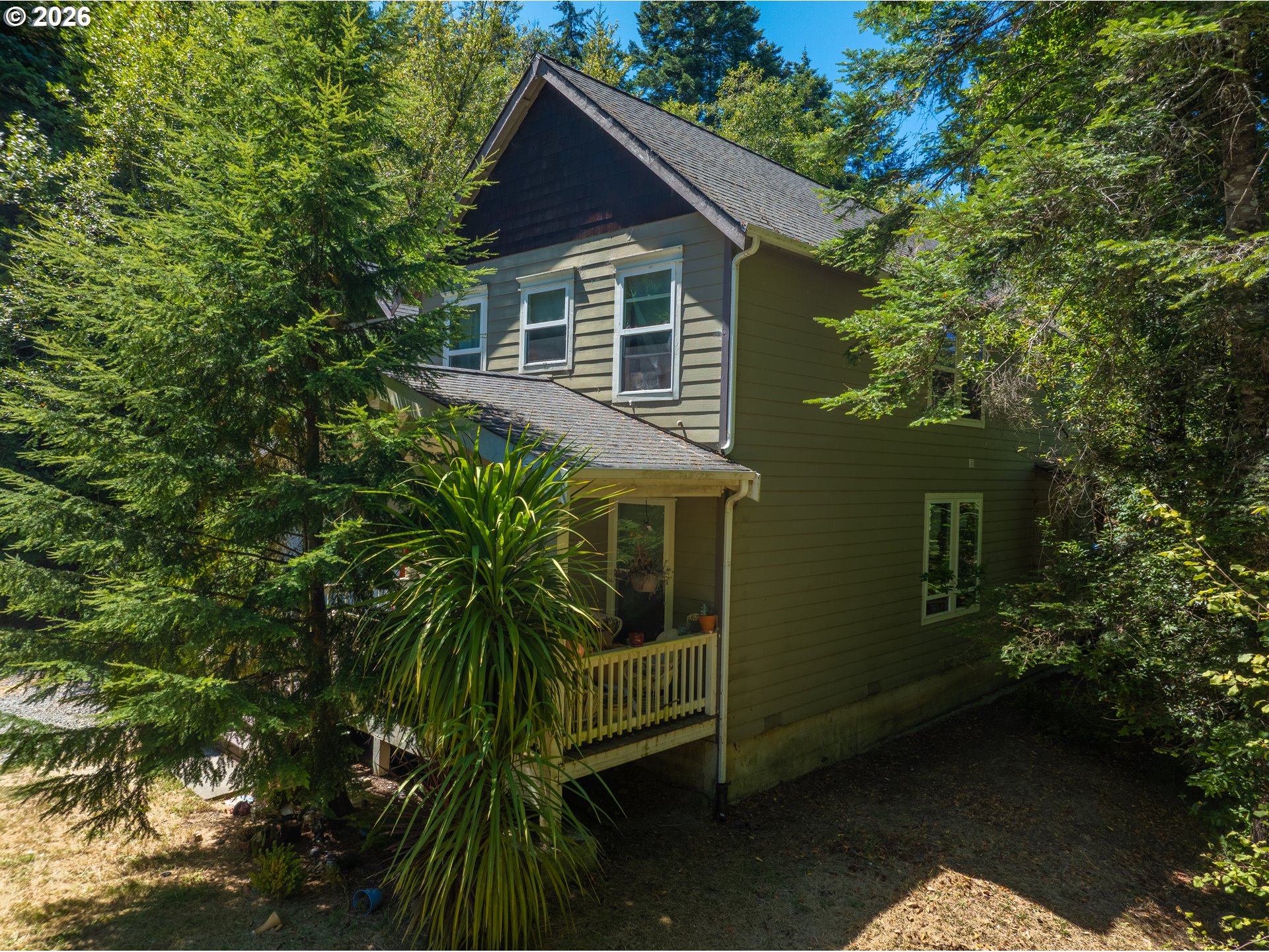 main property photo 40