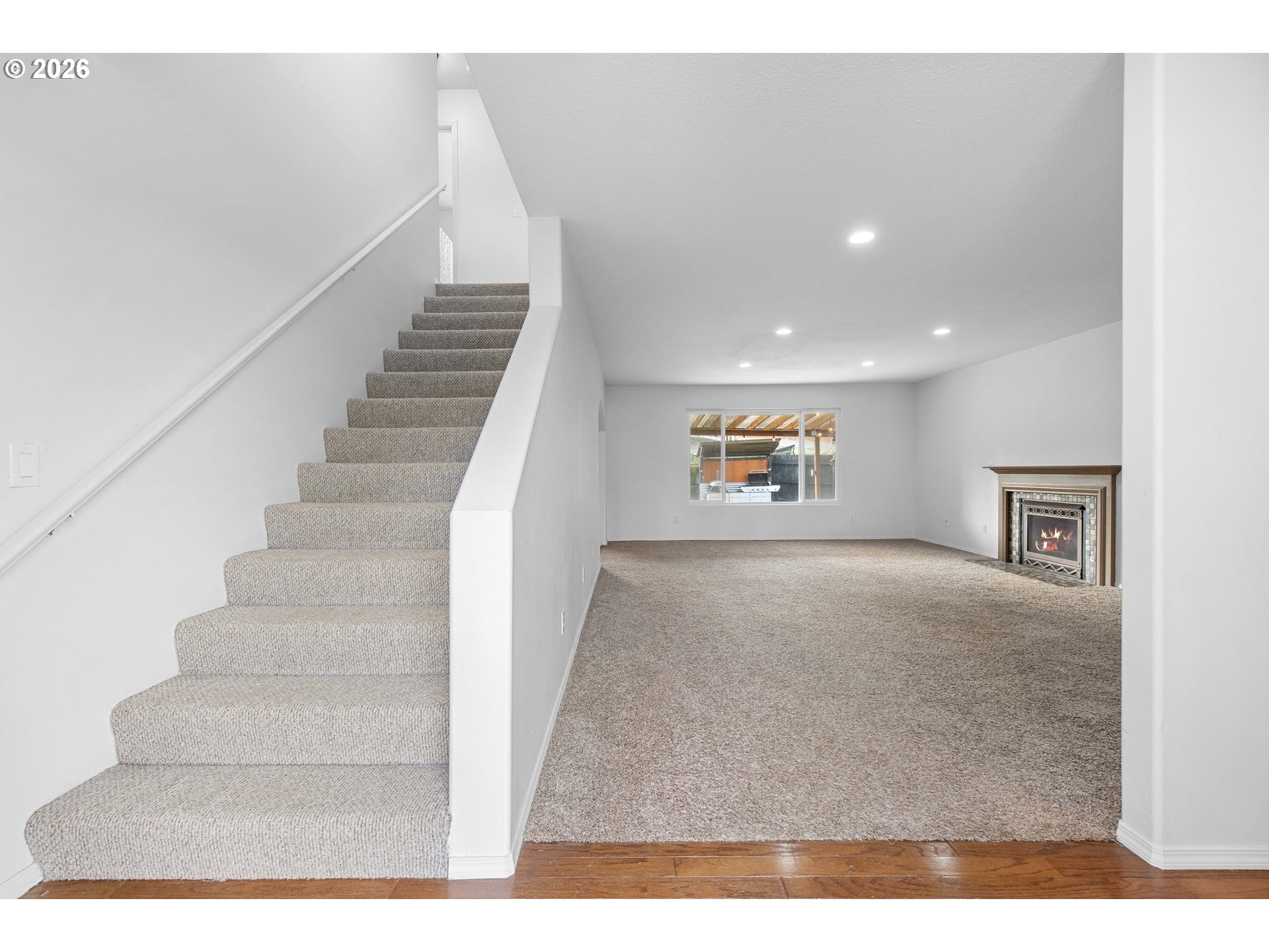 property viewer photo 11