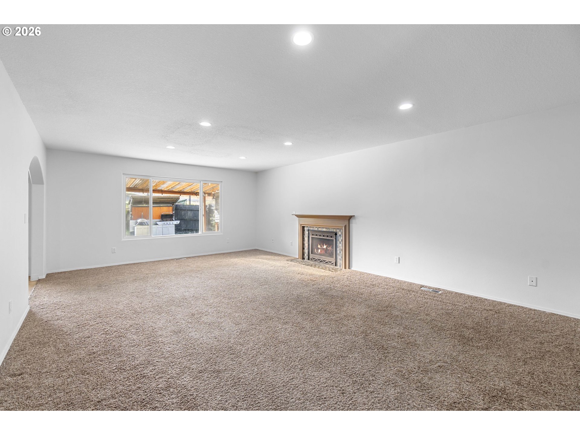 property viewer photo 14