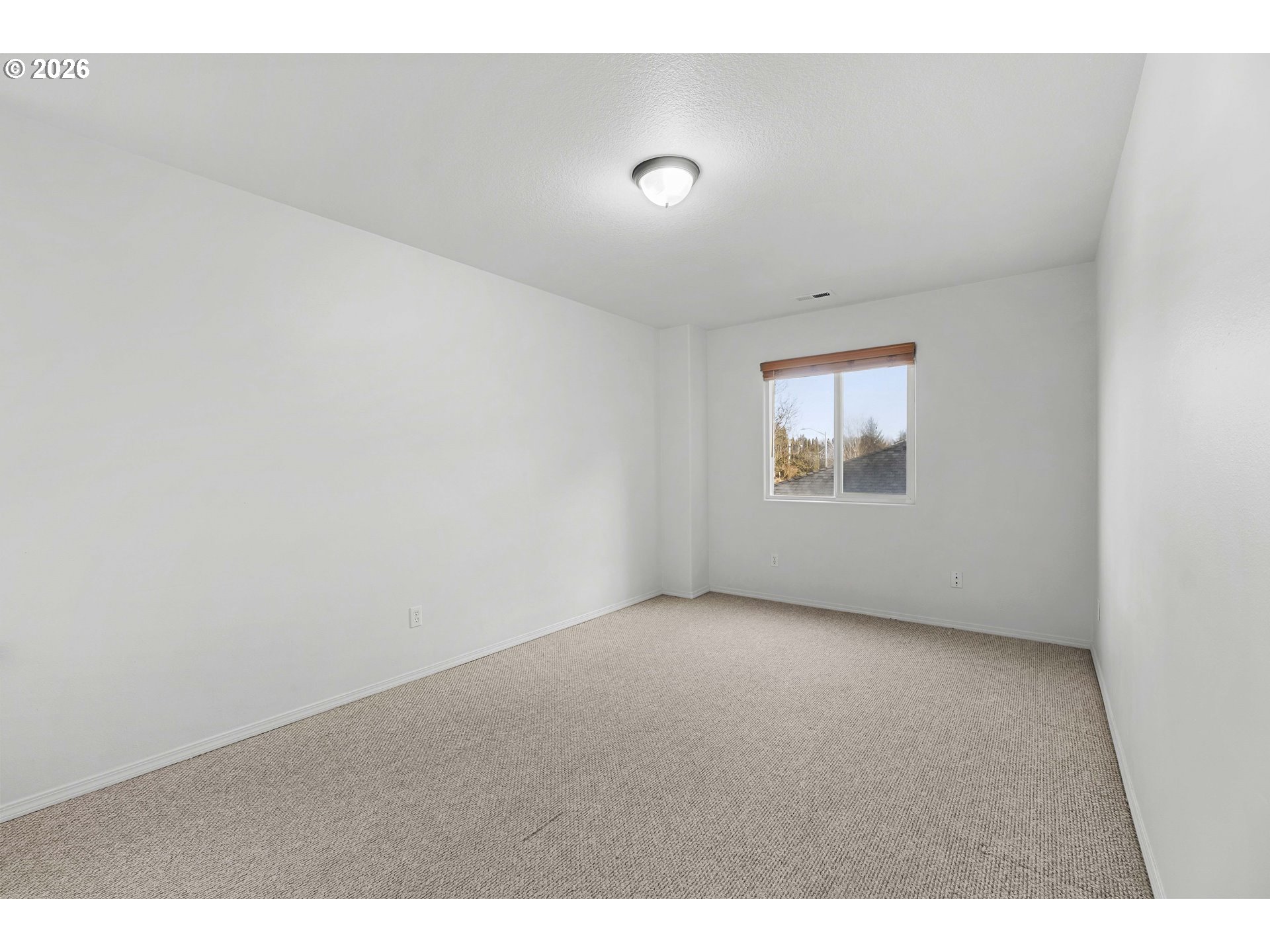 property viewer photo 26
