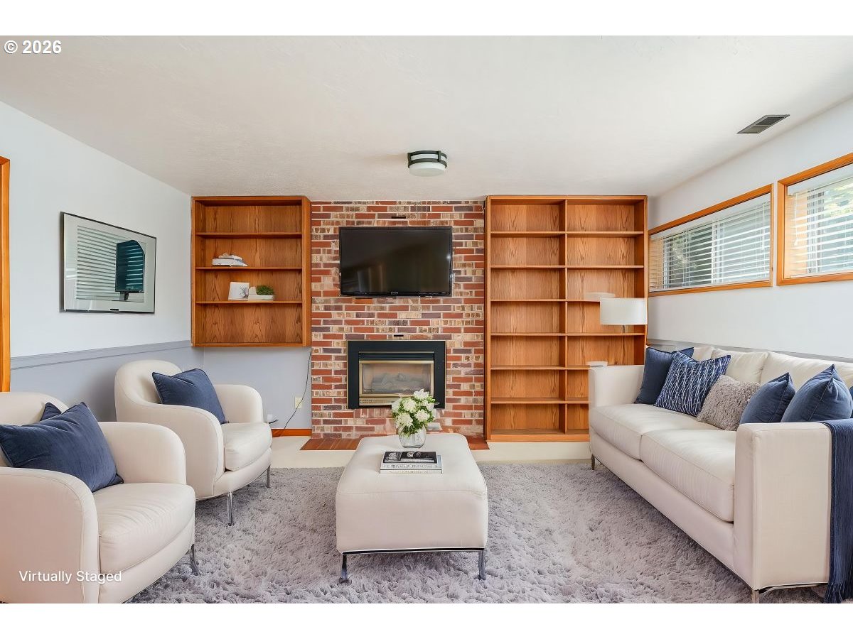 property viewer photo 15
