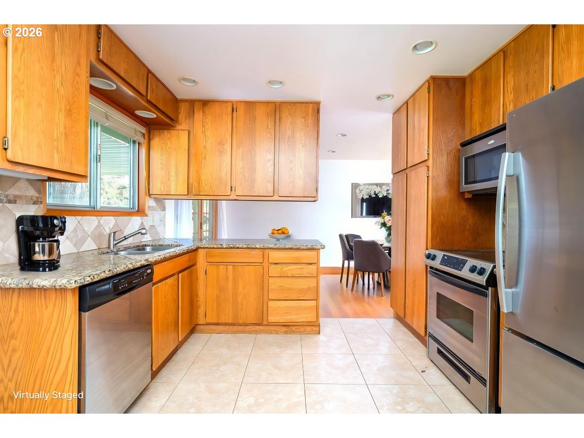 property viewer photo 6