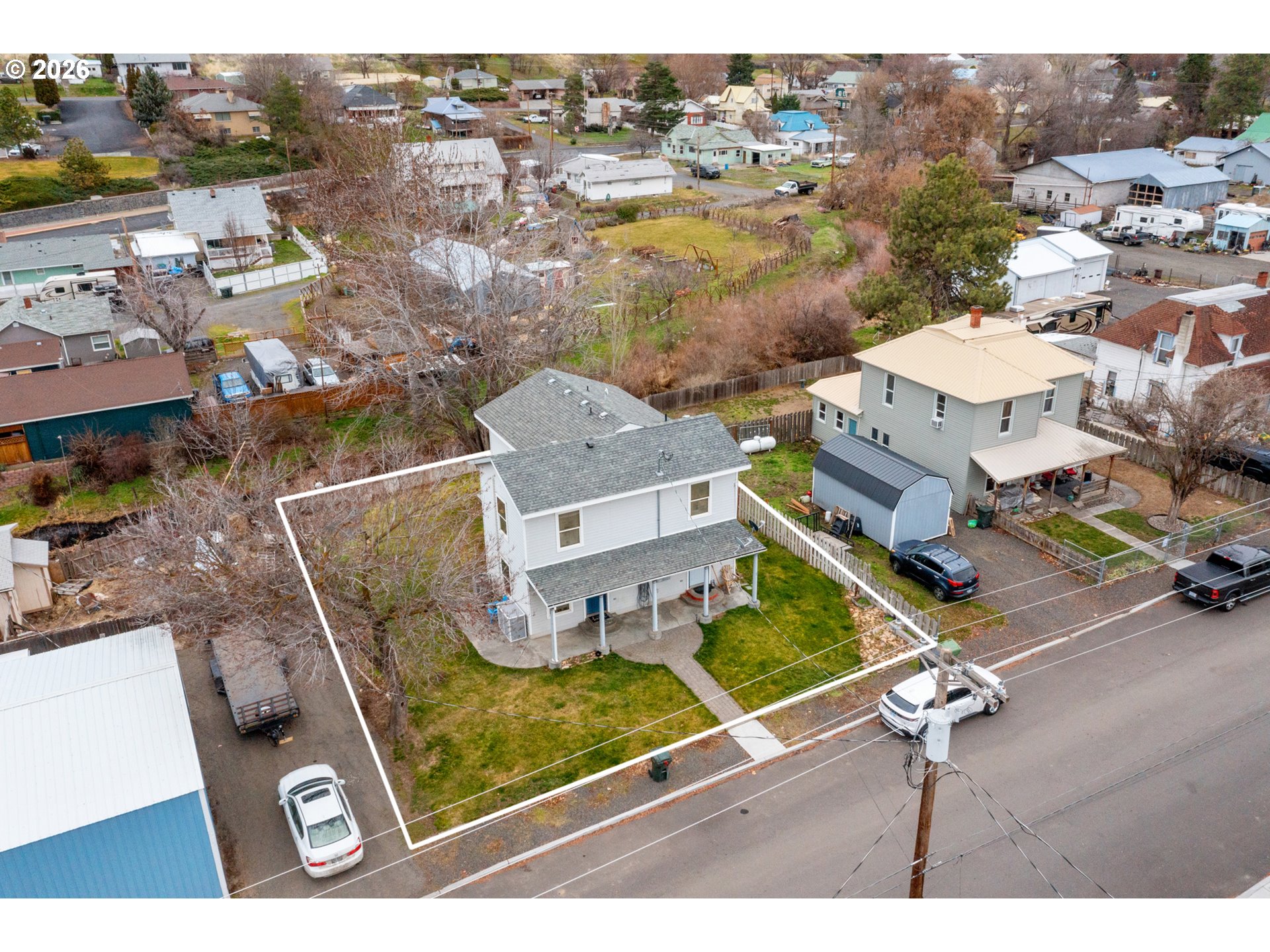 main property photo 40