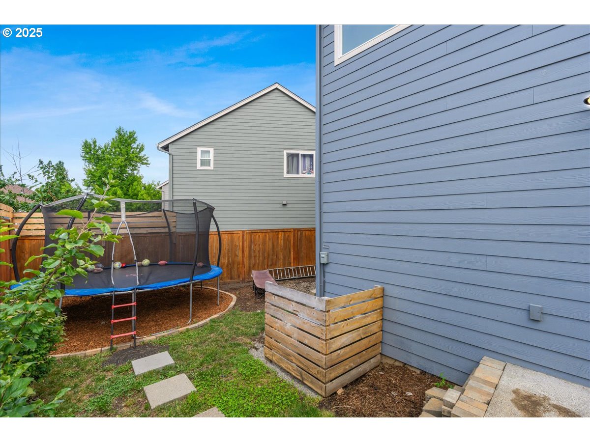 property viewer photo 17
