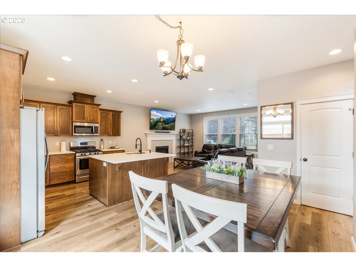 property viewer photo 4