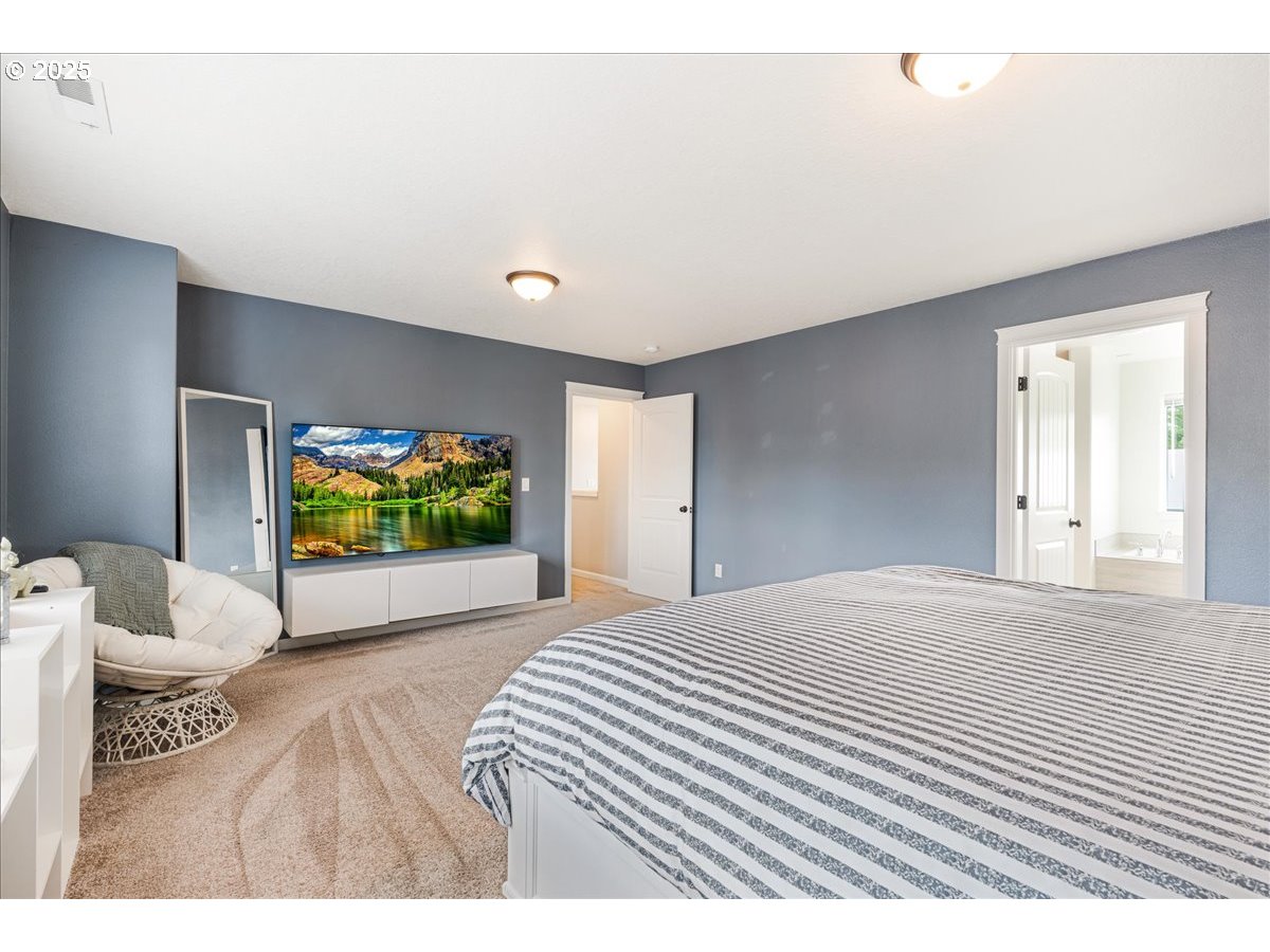 property viewer photo 9