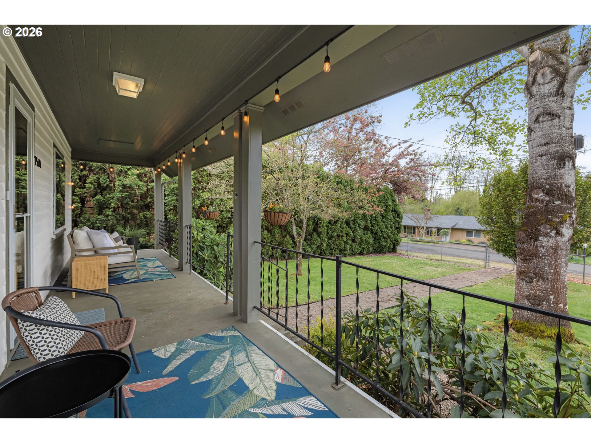 property viewer photo 1