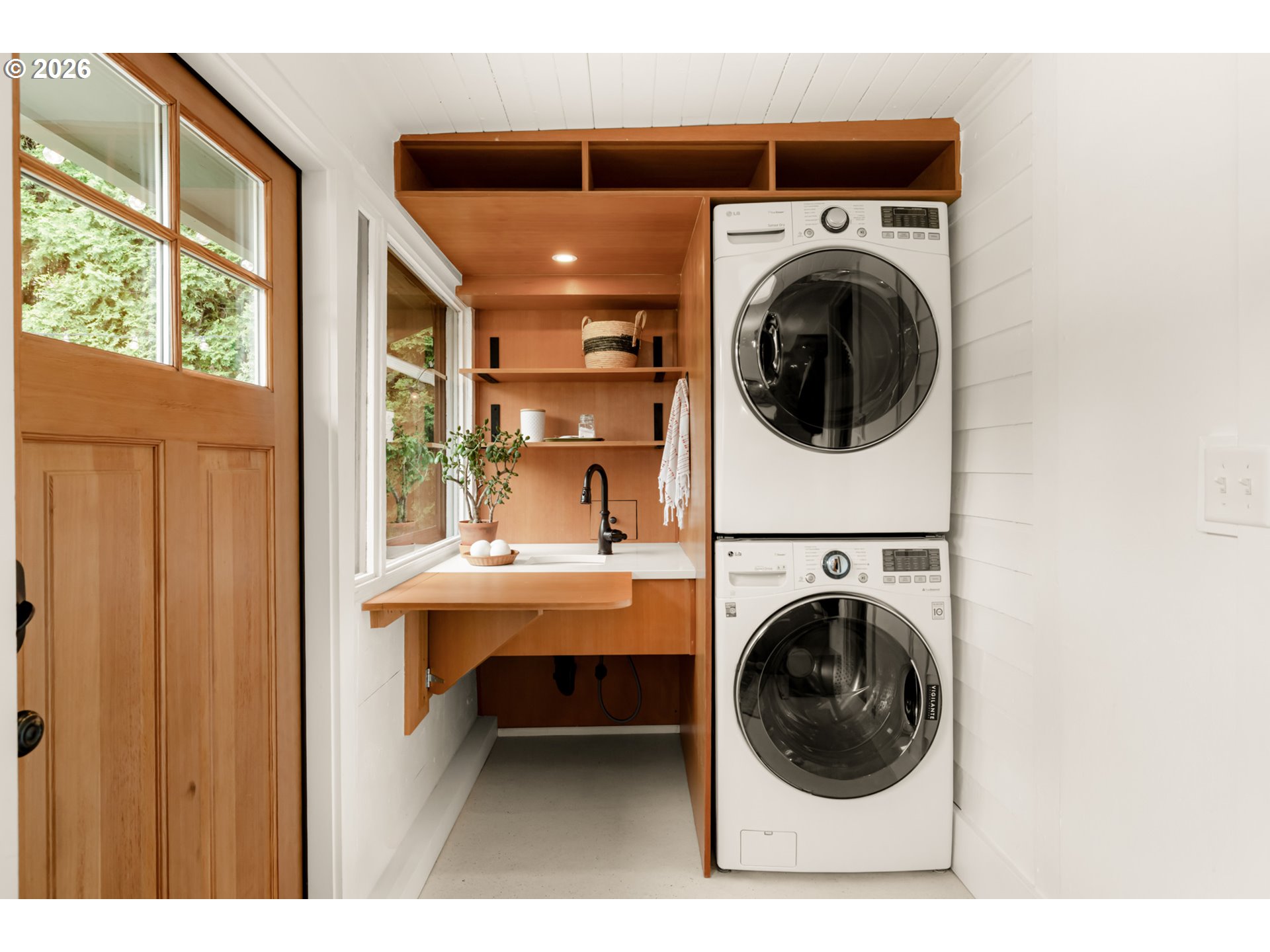 property viewer photo 13
