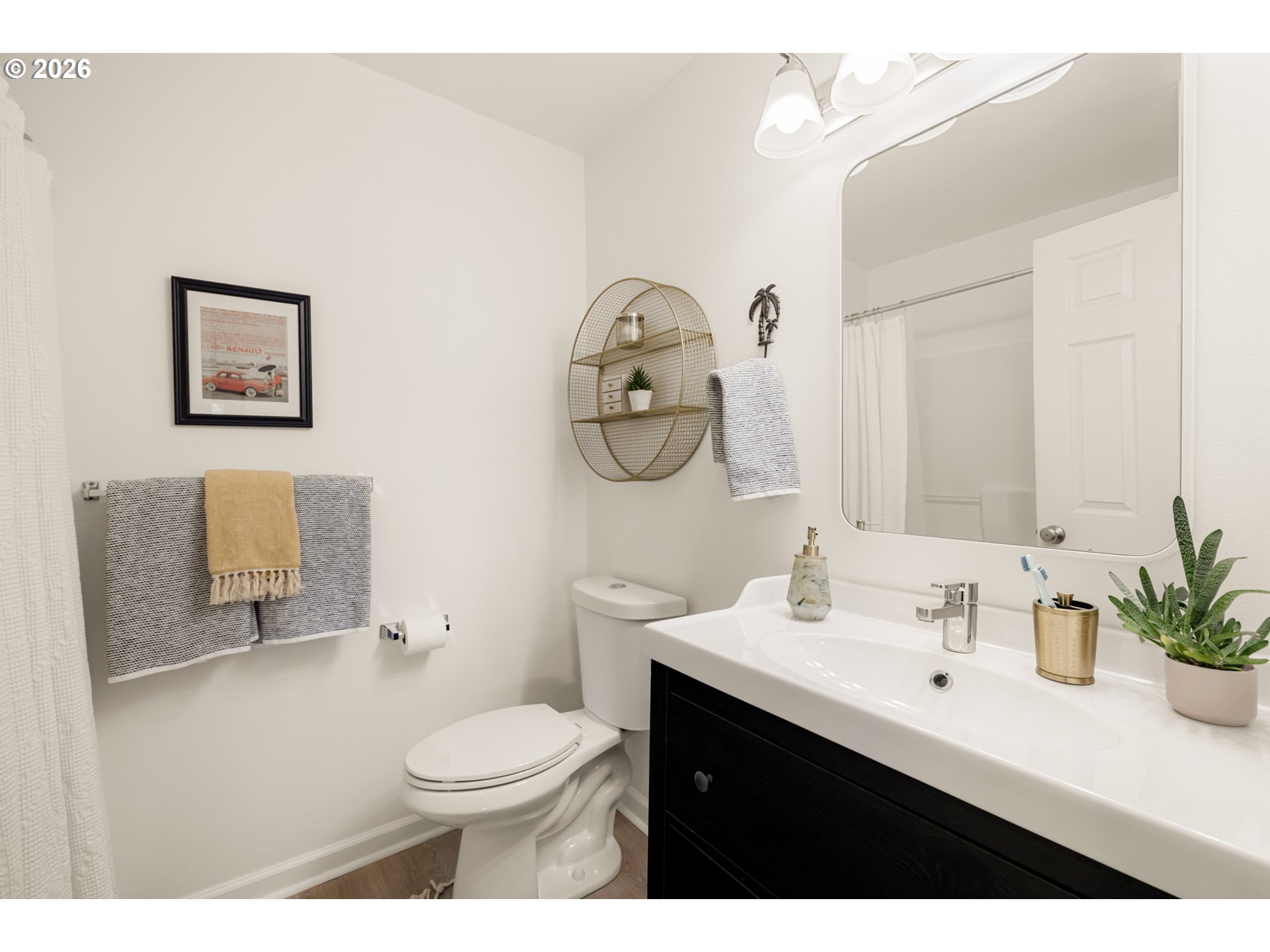 property viewer photo 16