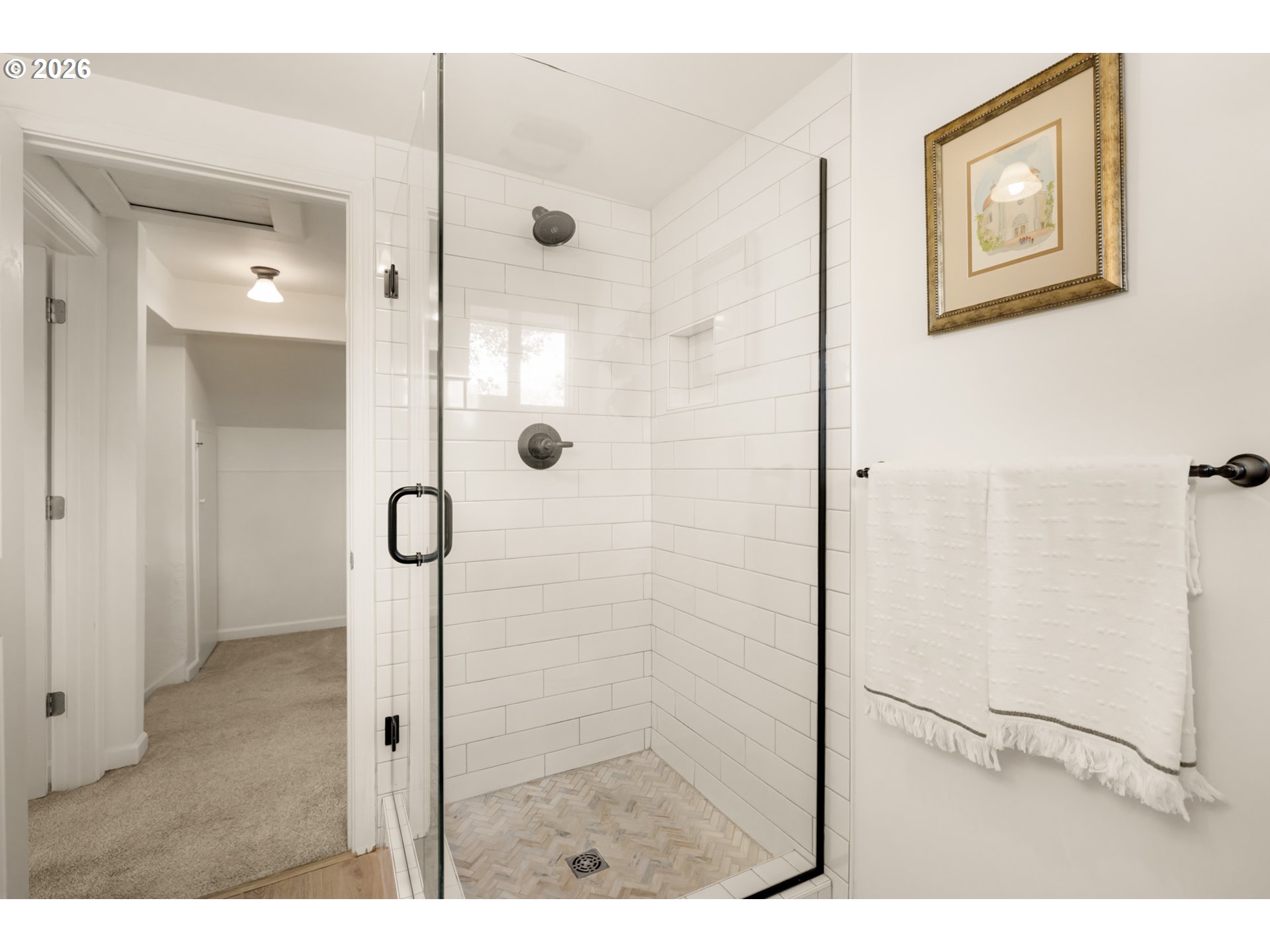 property viewer photo 26