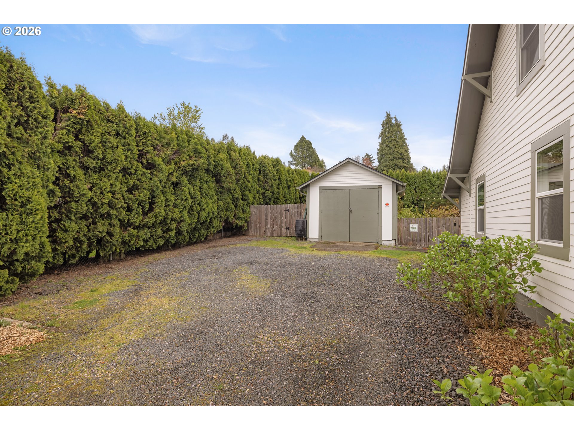 property viewer photo 40