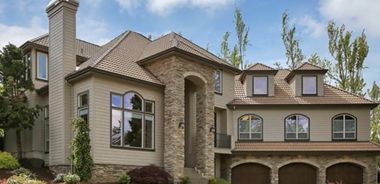 image of property with 6 Bed | 4 Bath | 5,300 Sqft