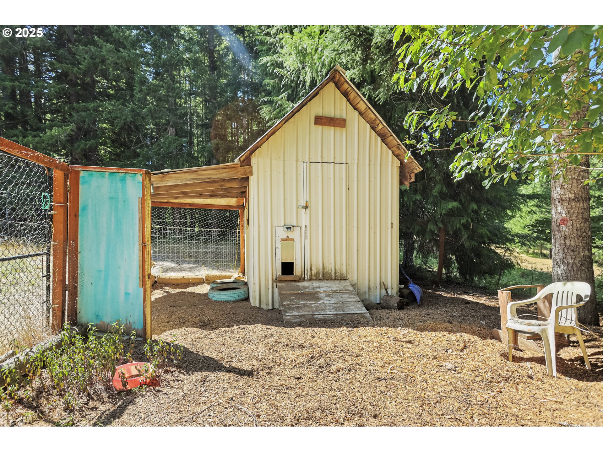 main property photo 35