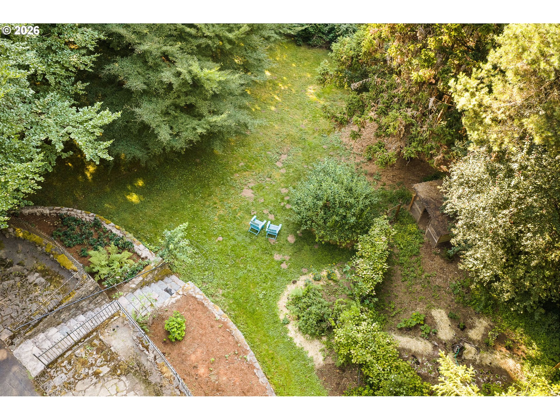 main property photo 40