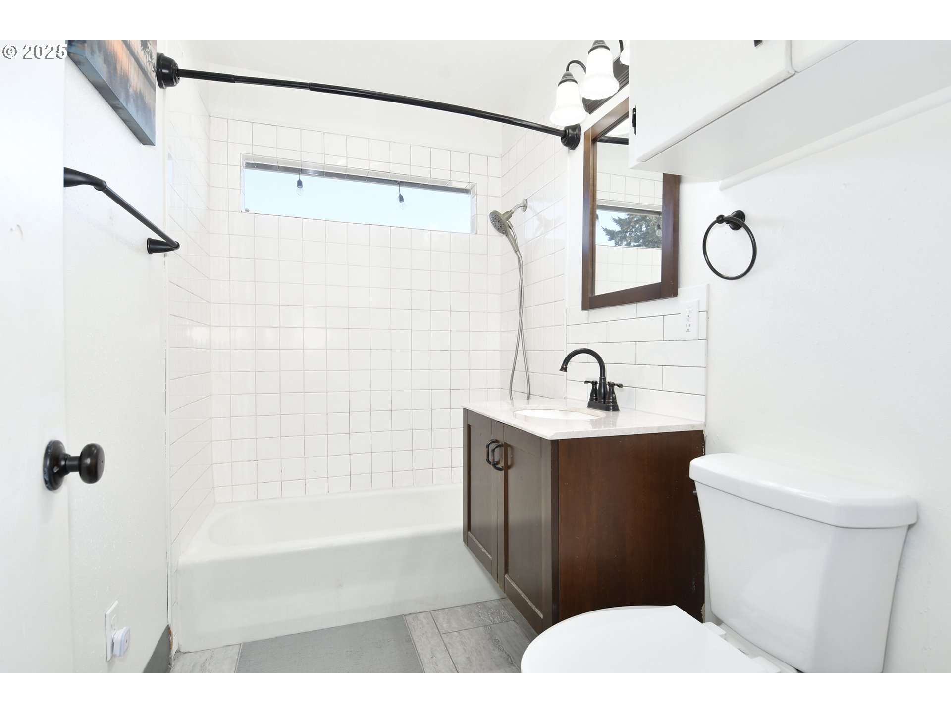 property viewer photo 15