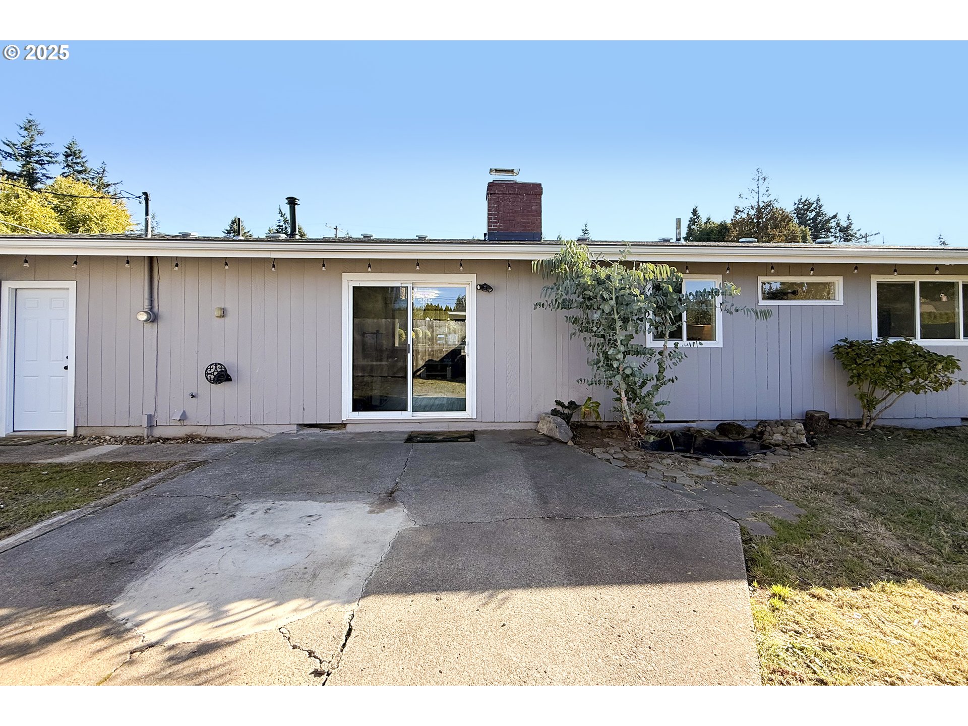 property viewer photo 16