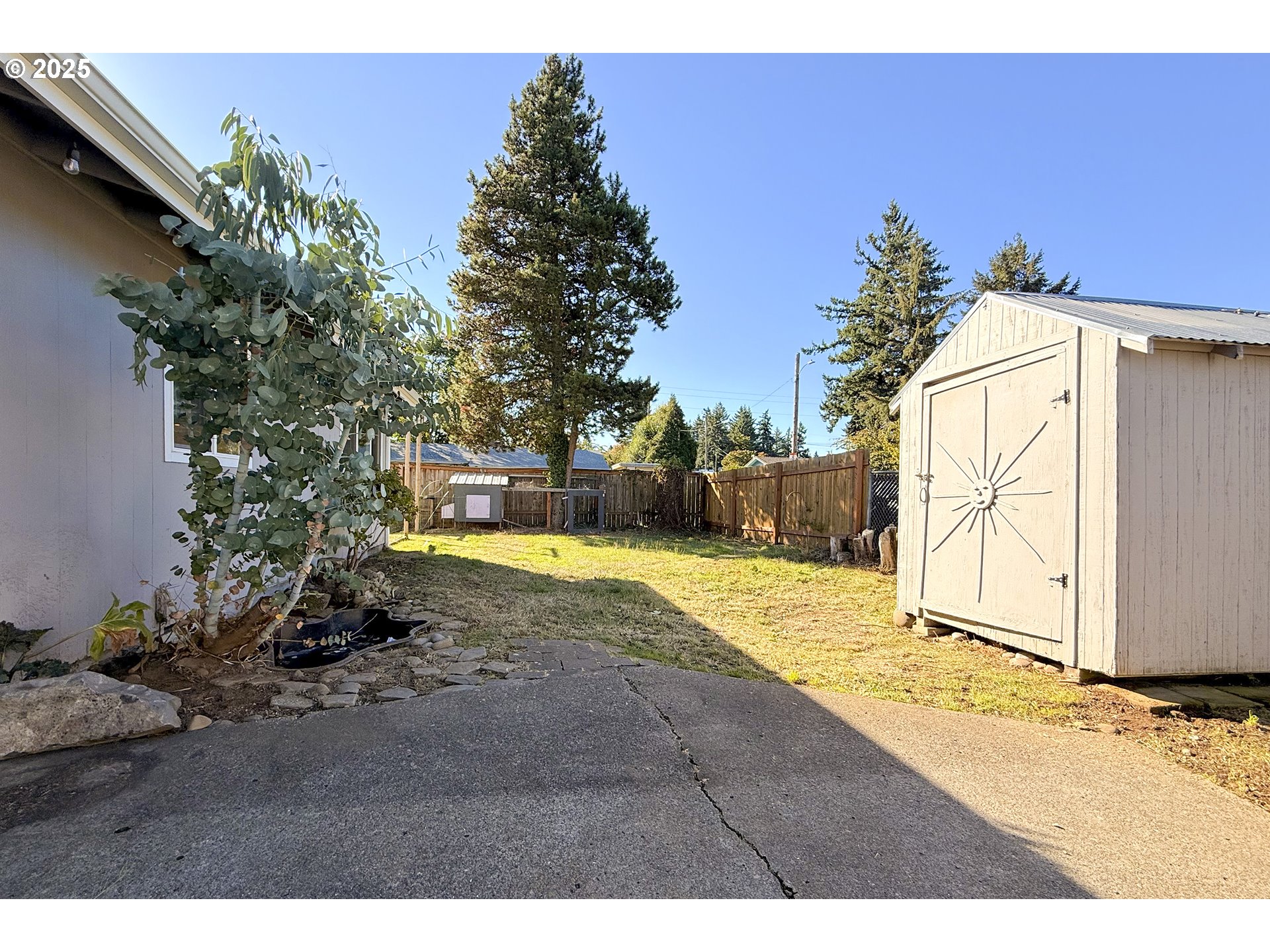 property viewer photo 18