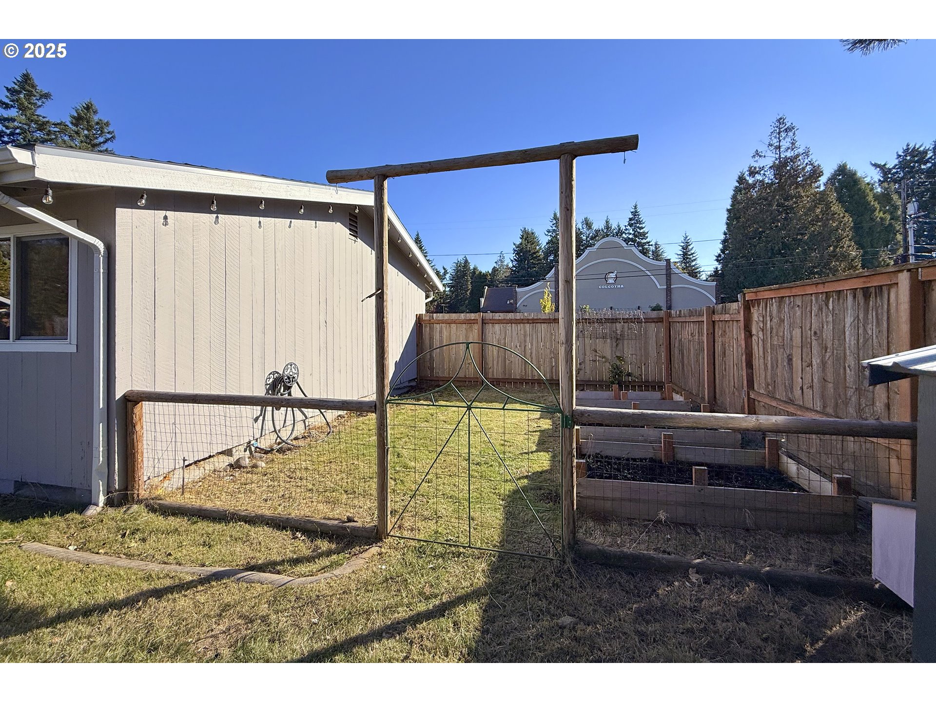 property viewer photo 19