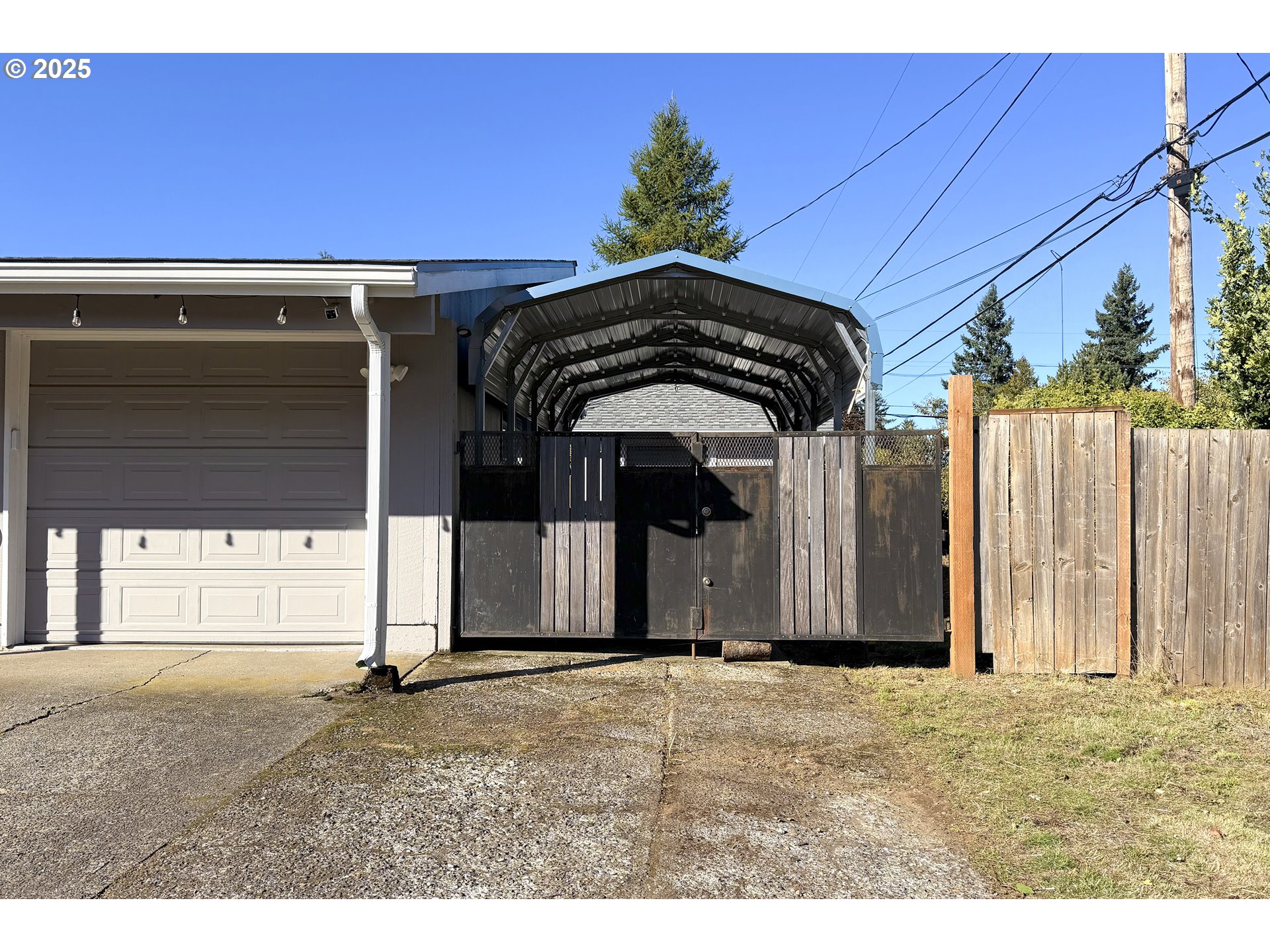 property viewer photo 3