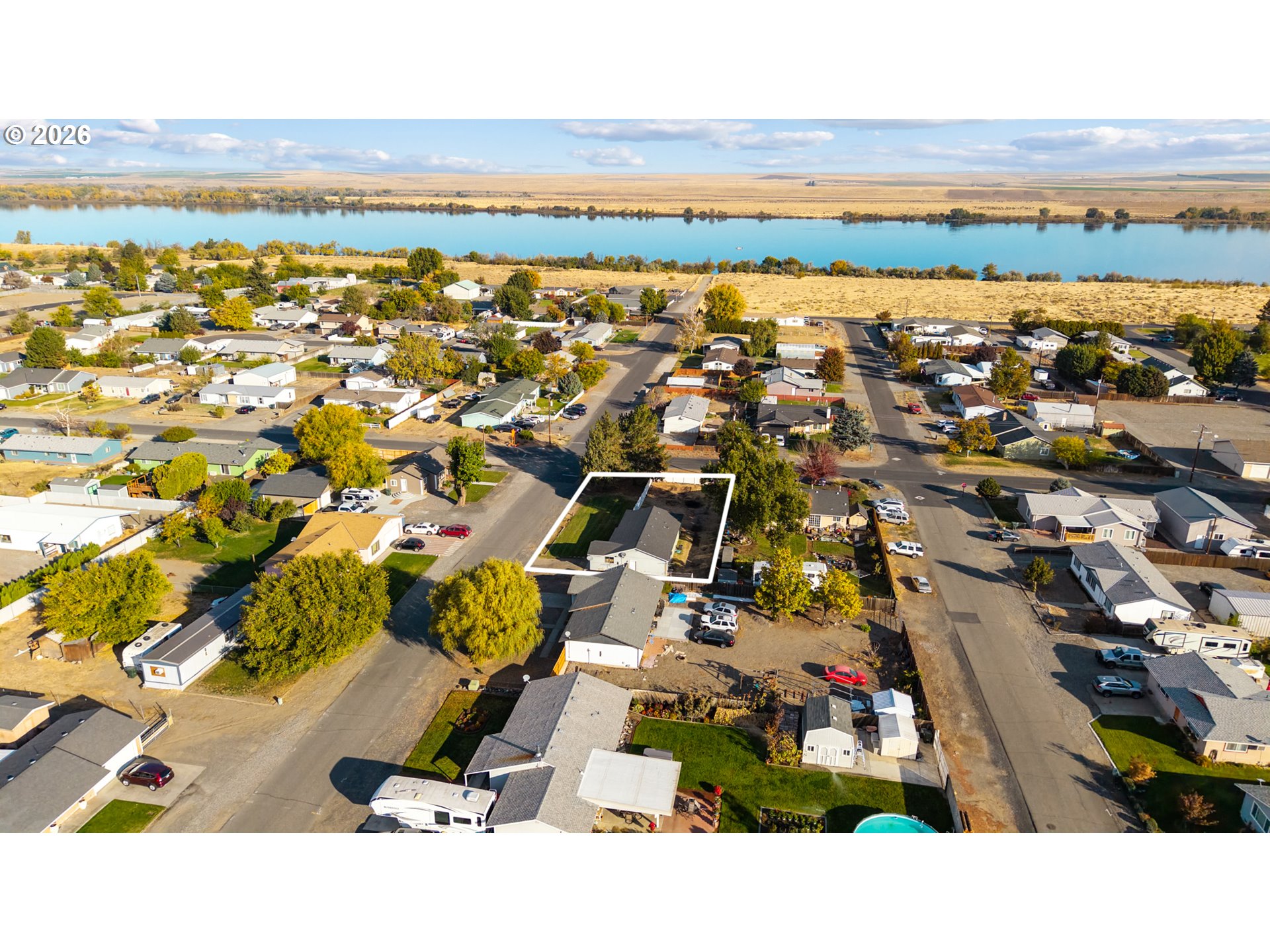 main property photo 22