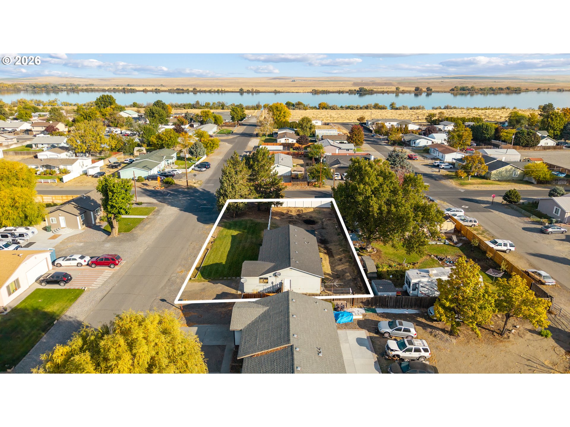 main property photo 27
