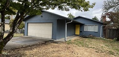 image of property with 3 Bed | 1 Bath | 1,040 Sqft