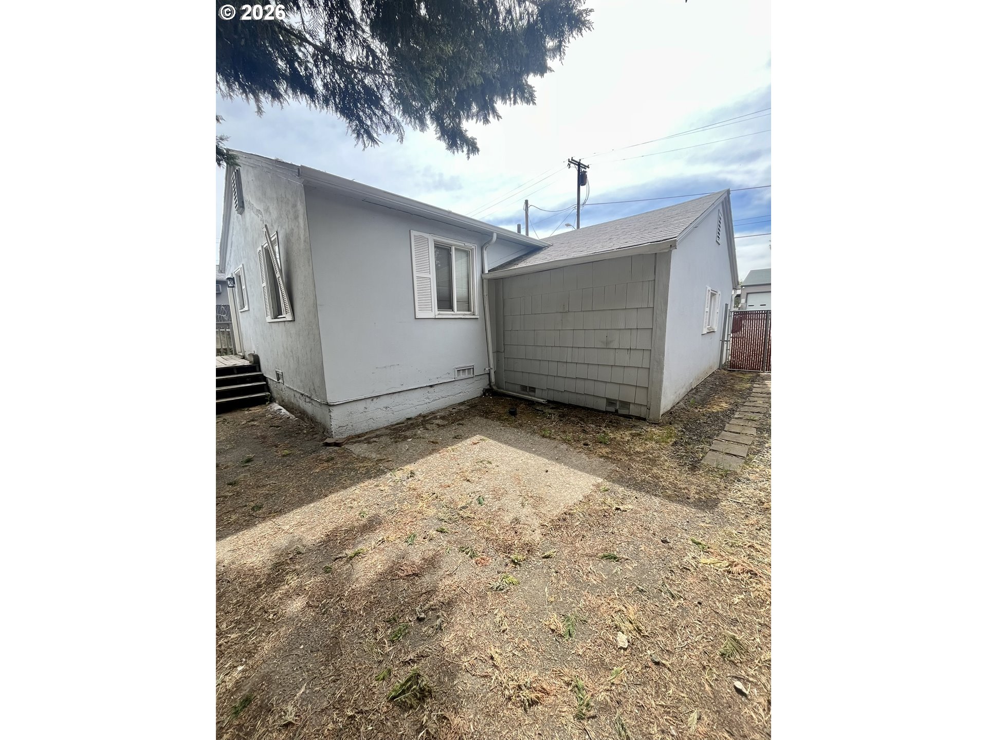 main property photo 21