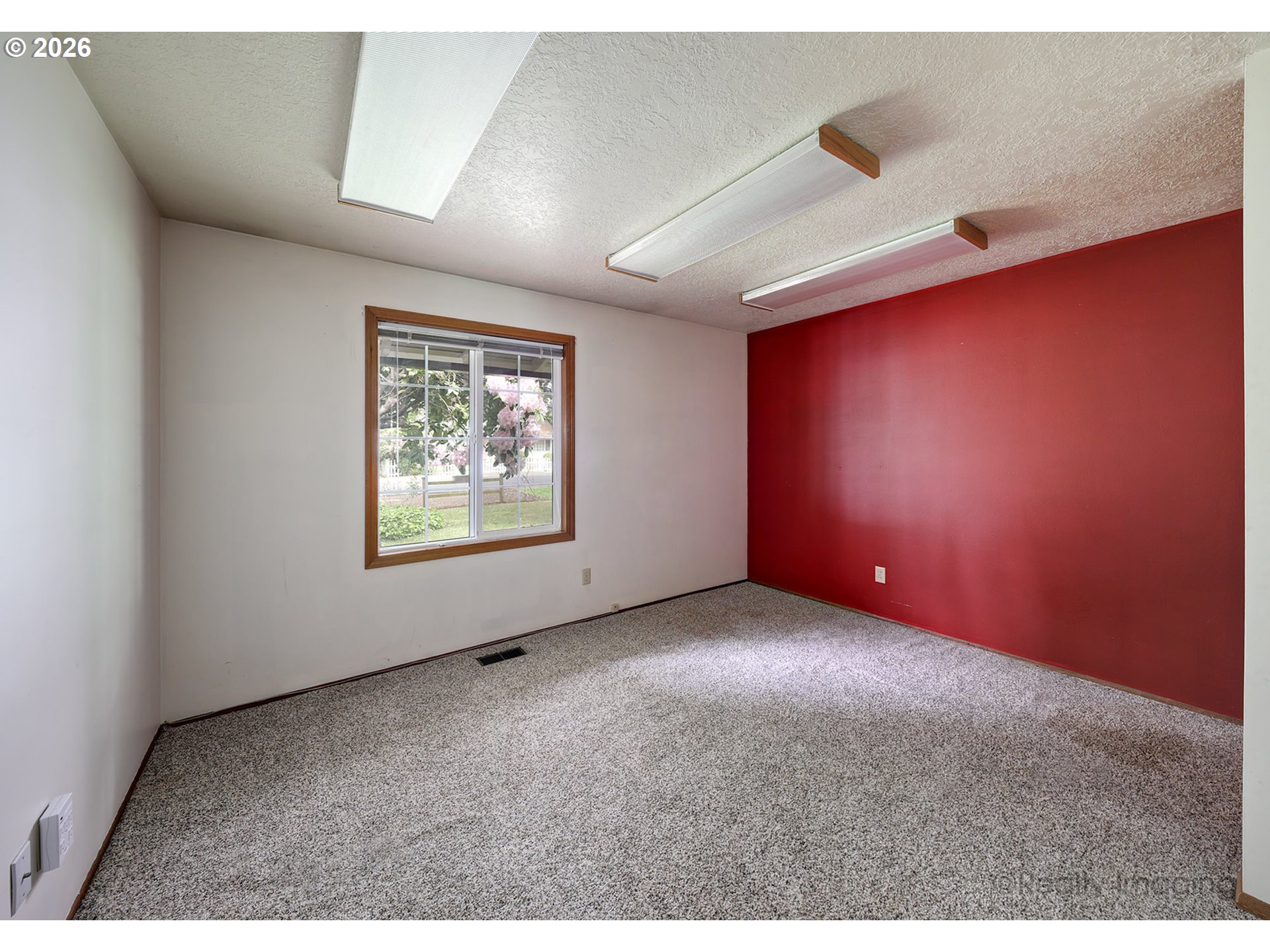 property viewer photo 12