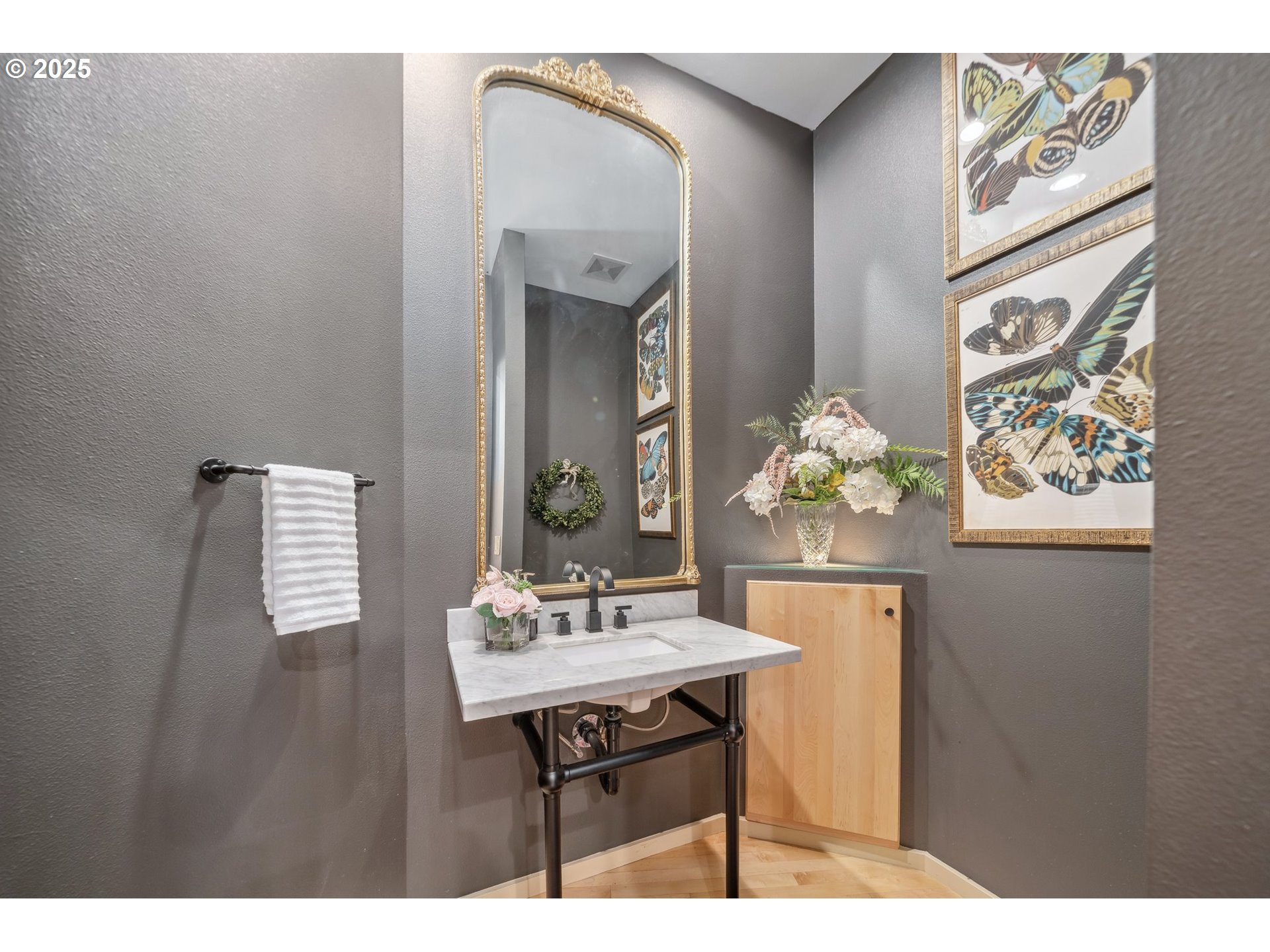 property viewer photo 30