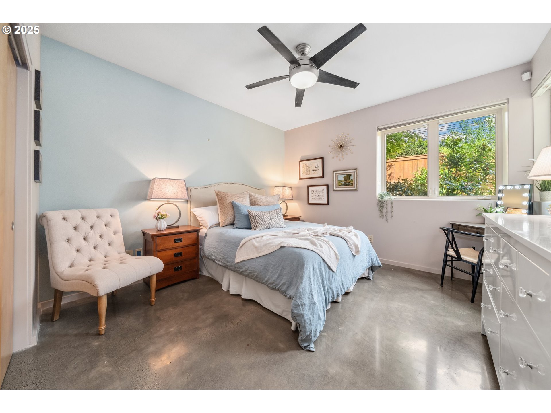 property viewer photo 38